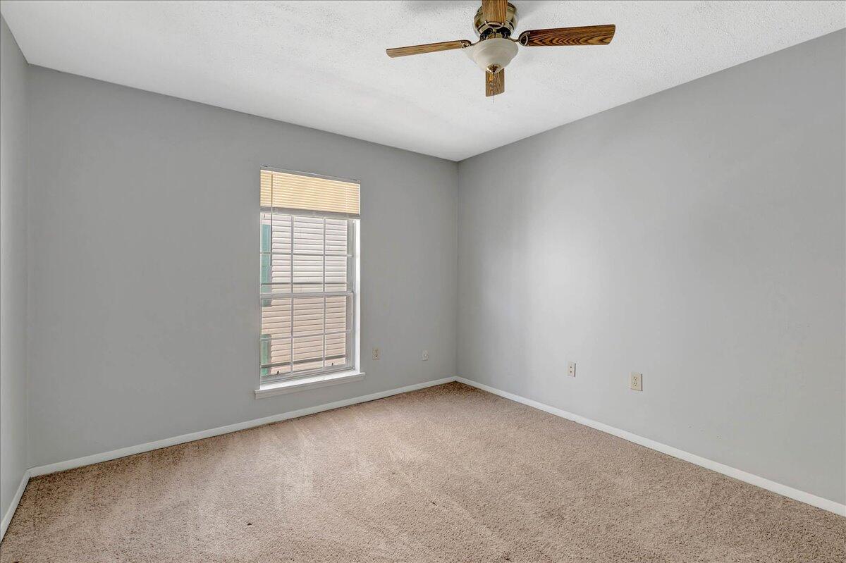 900 Mountain Creek Rd Road, 145