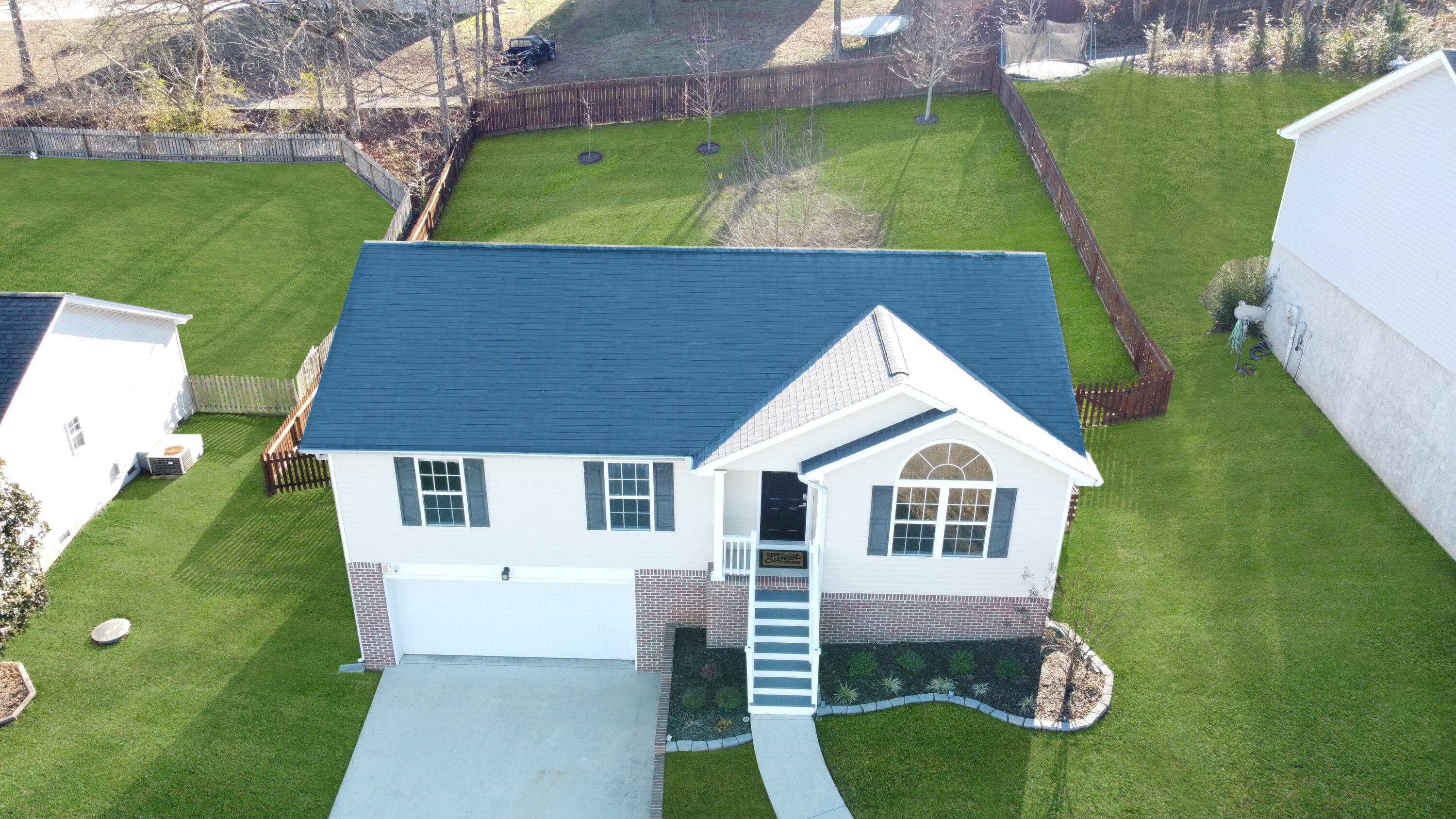 1862 Sassafras Lane