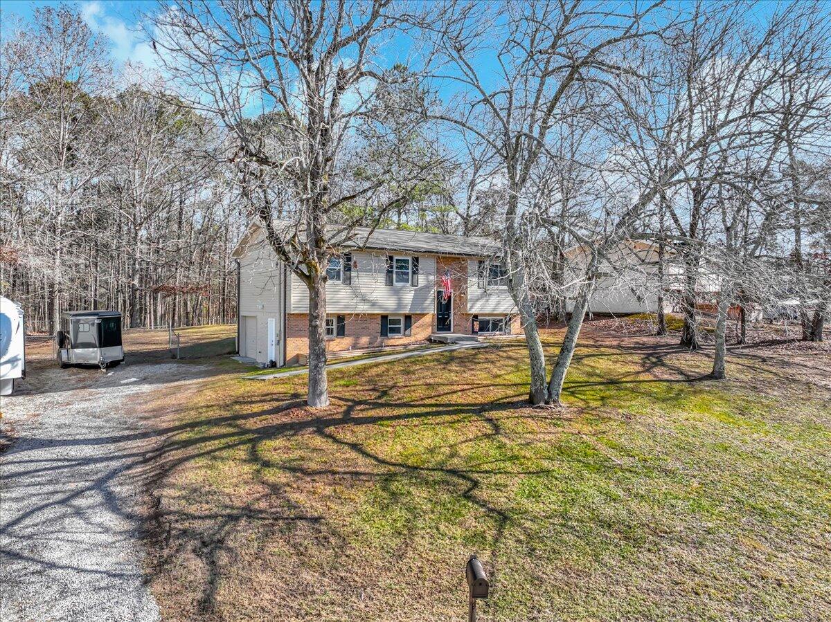 7105 Fine Lane