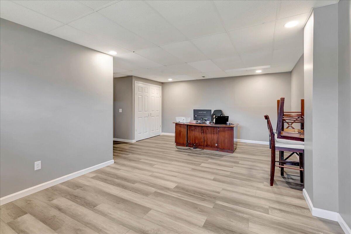 7105 Fine Lane