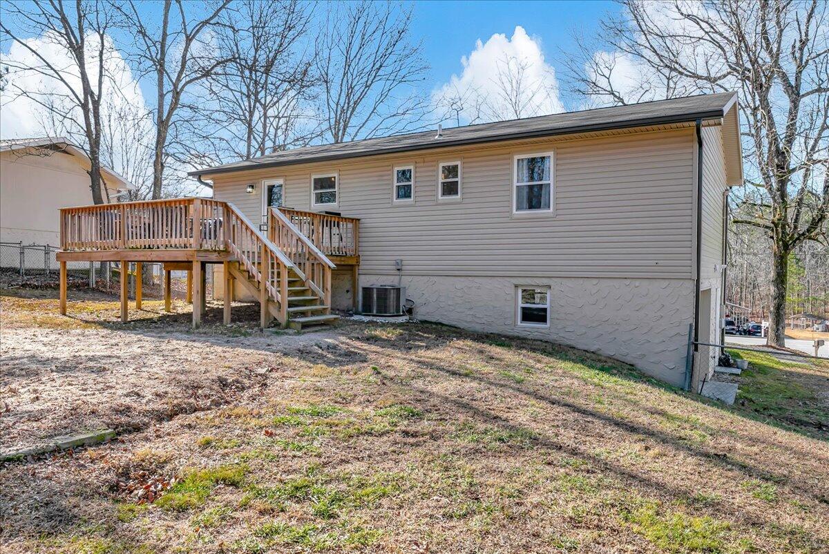 7105 Fine Lane