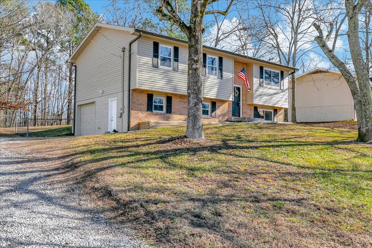 7105 Fine Lane
