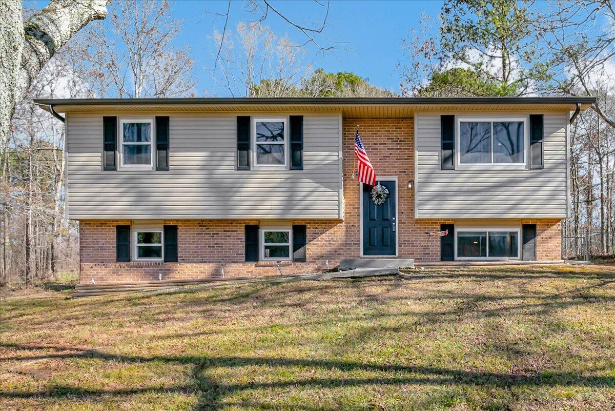 7105 Fine Lane