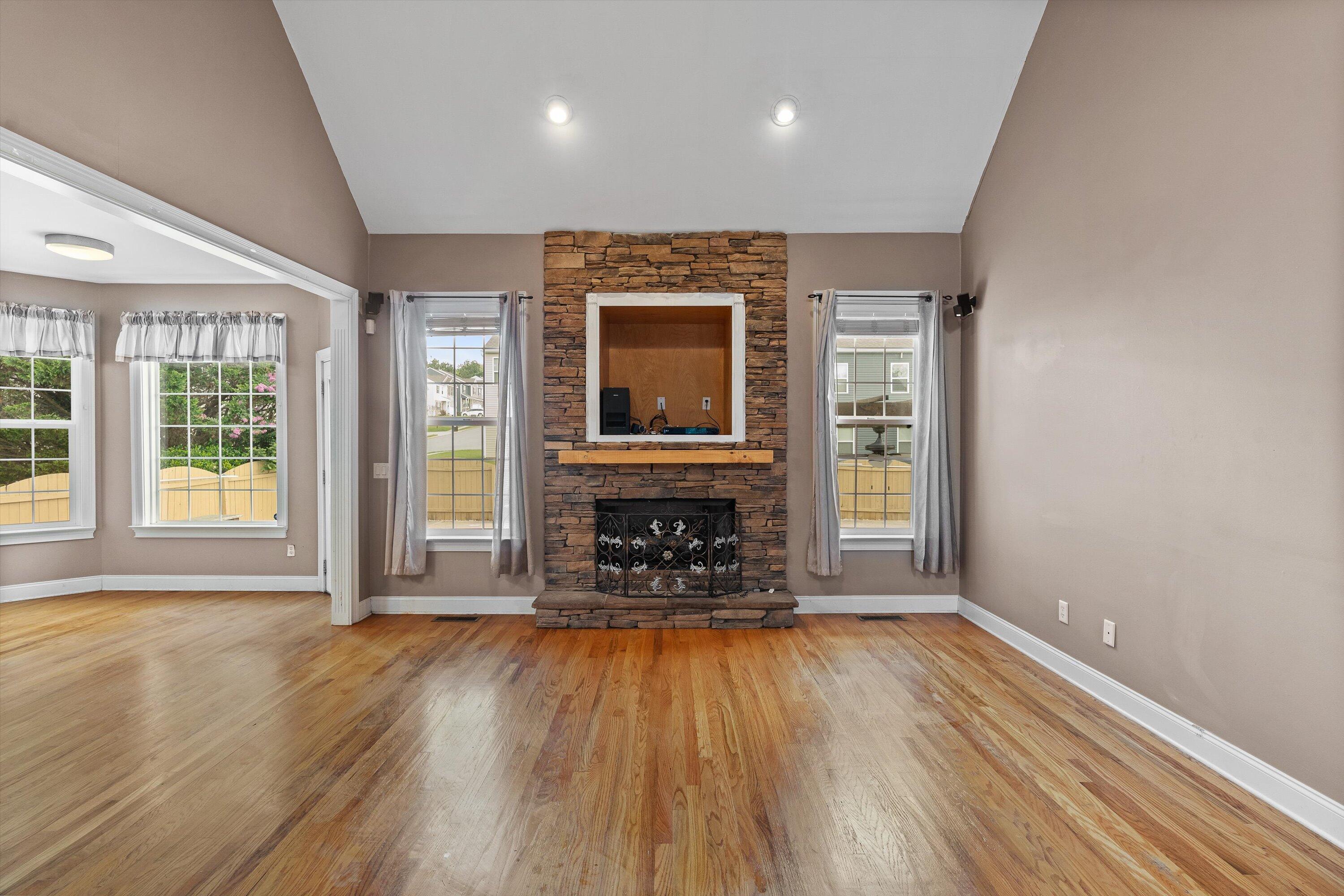 4012 Bentwood Cove Drive