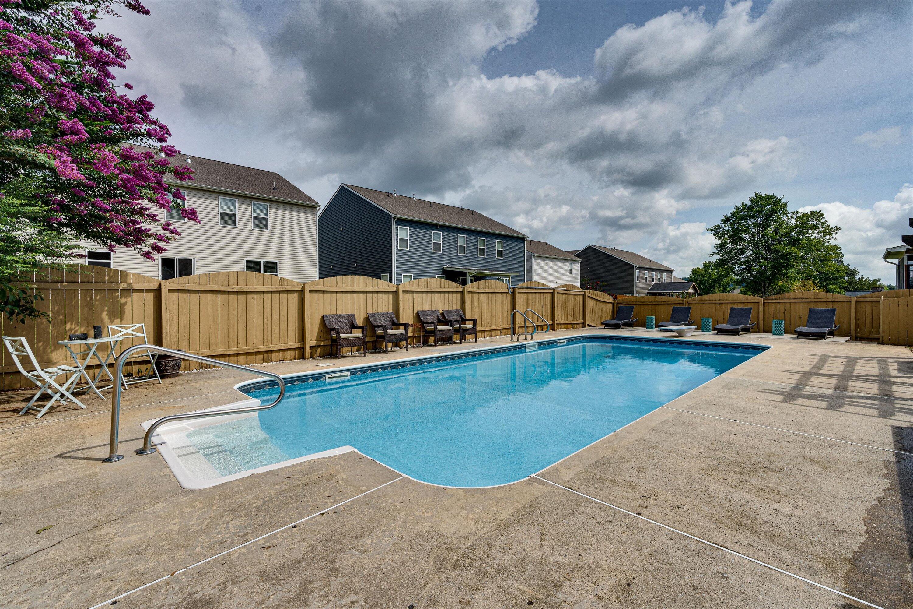 4012 Bentwood Cove Drive