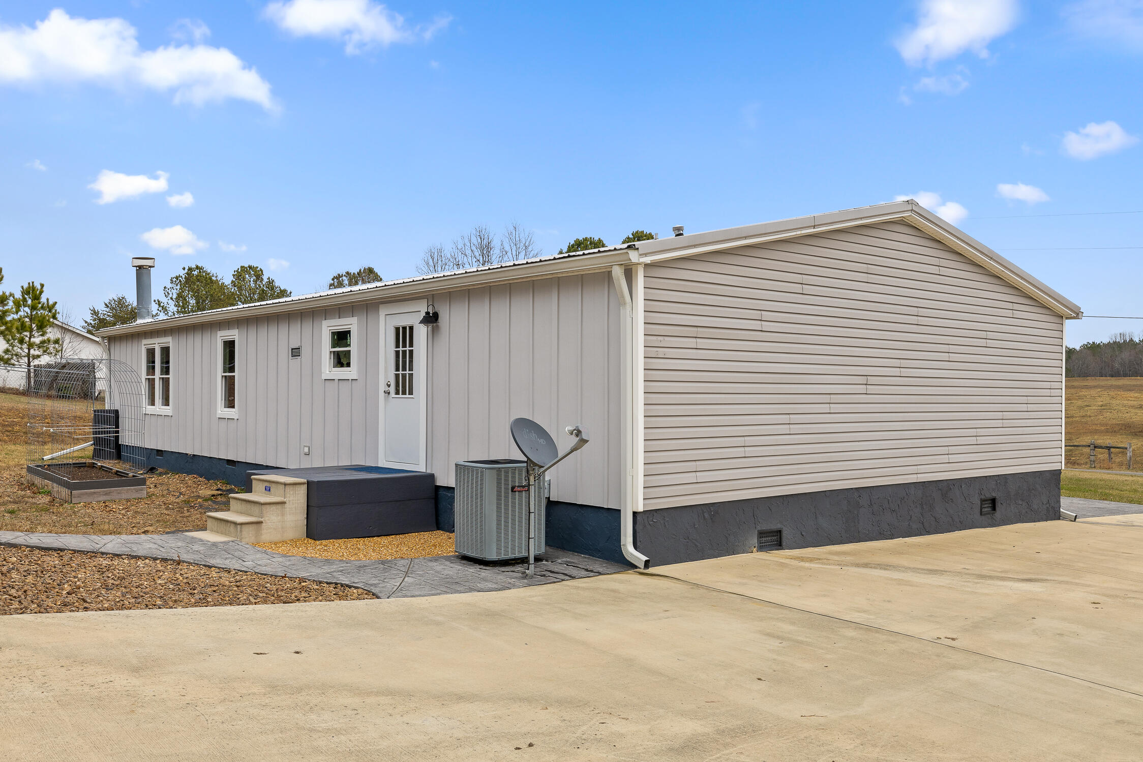 145 E Teems Road