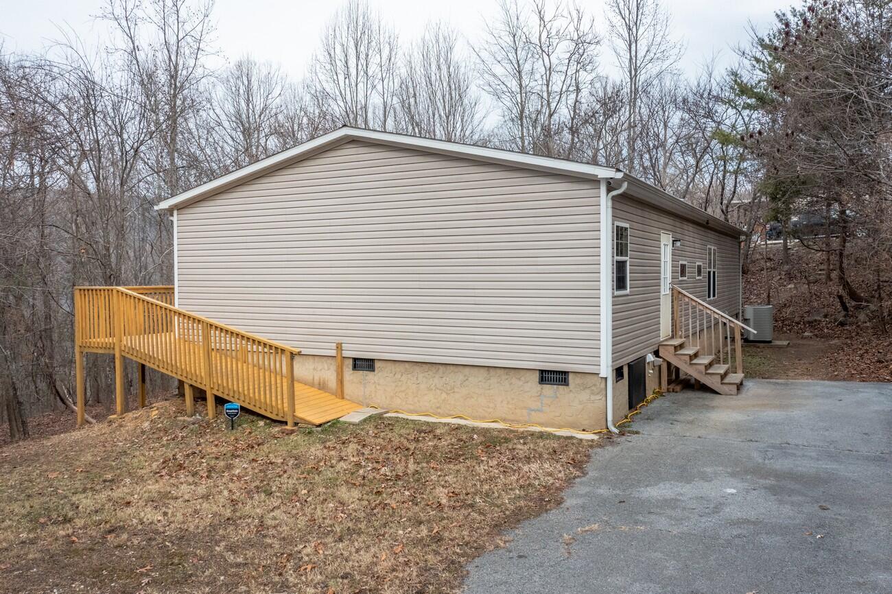 1246 Sussex Road