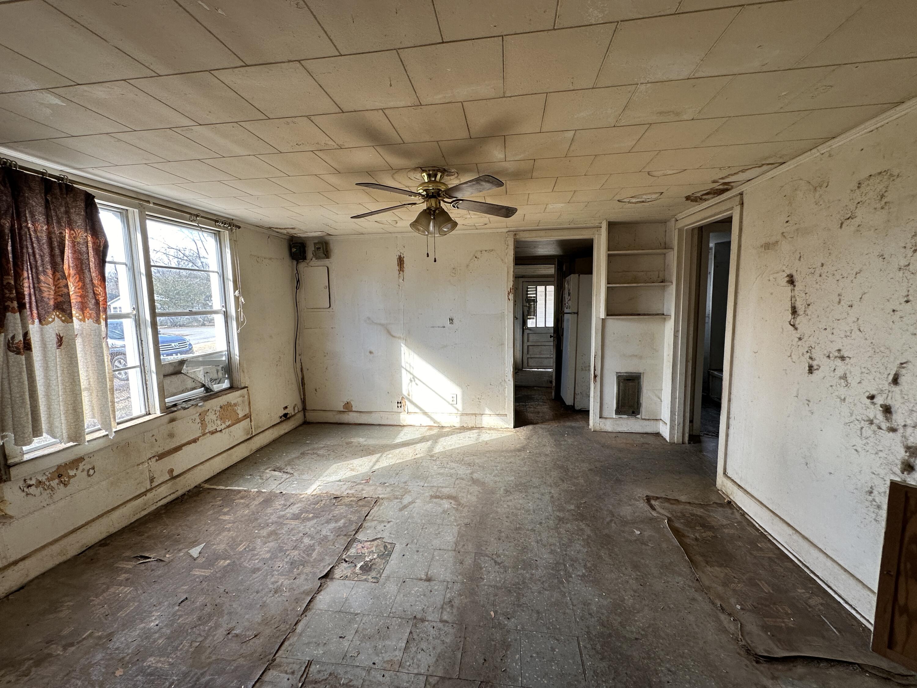 9855 Walnut Street