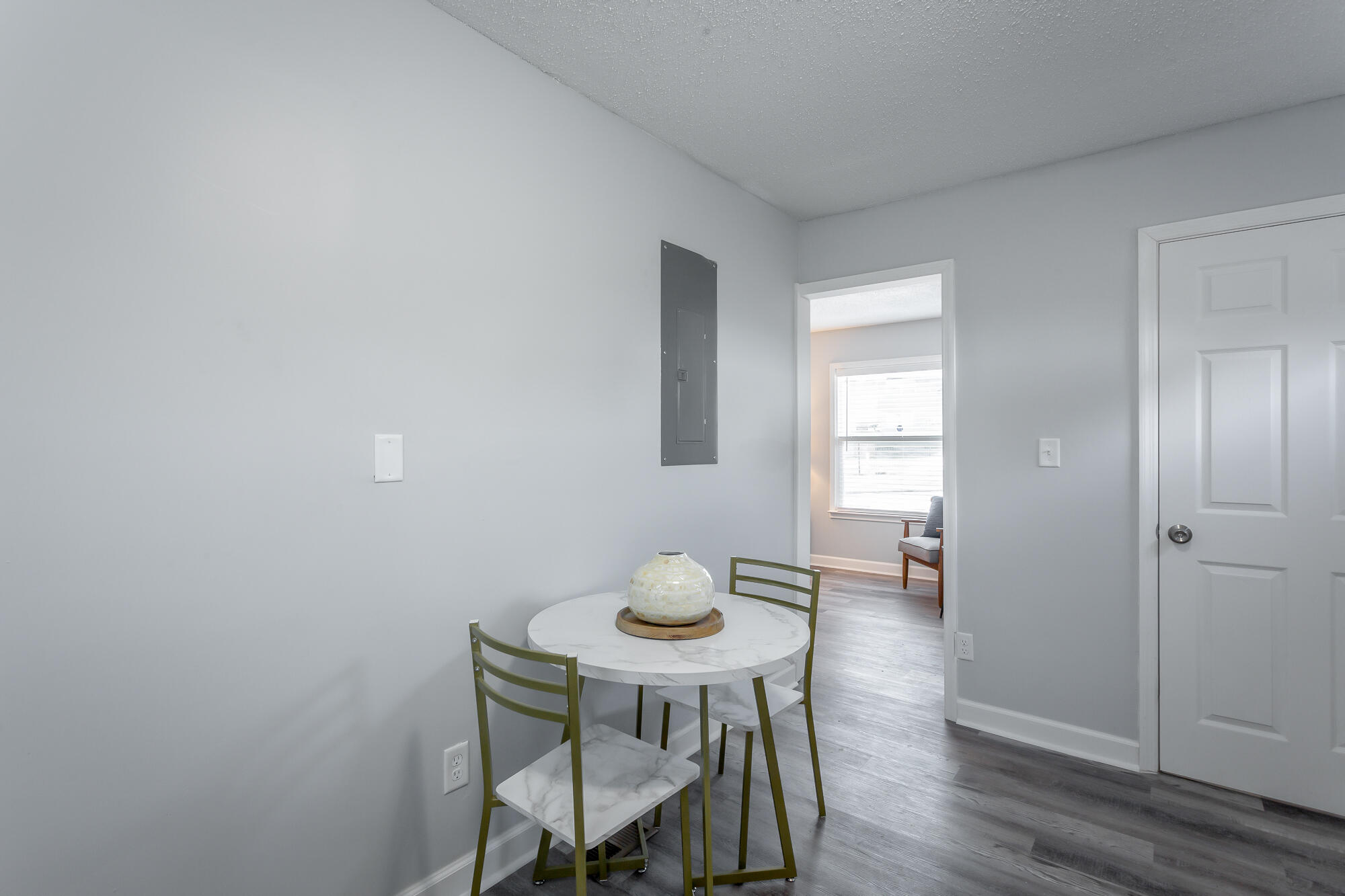1104 Arlington Avenue