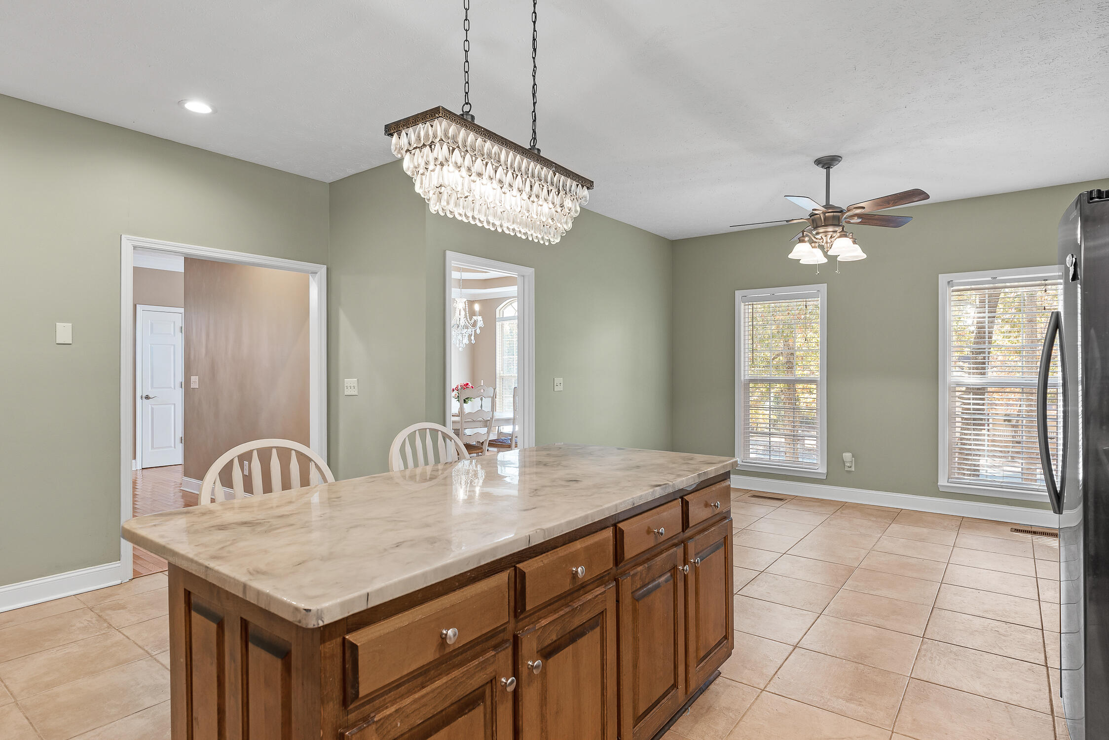 125 Shady Court, LaFayette