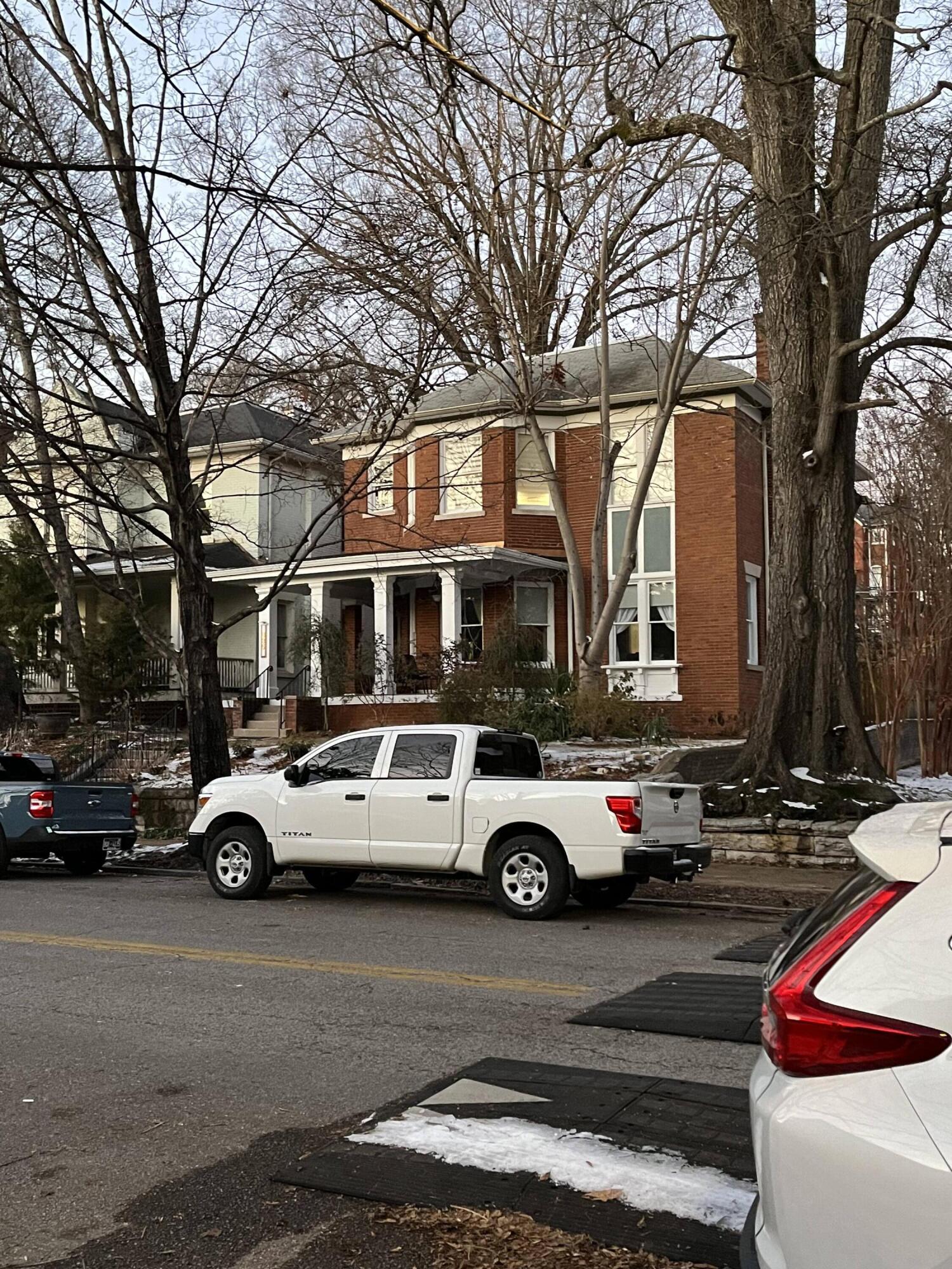 835 Oak Street