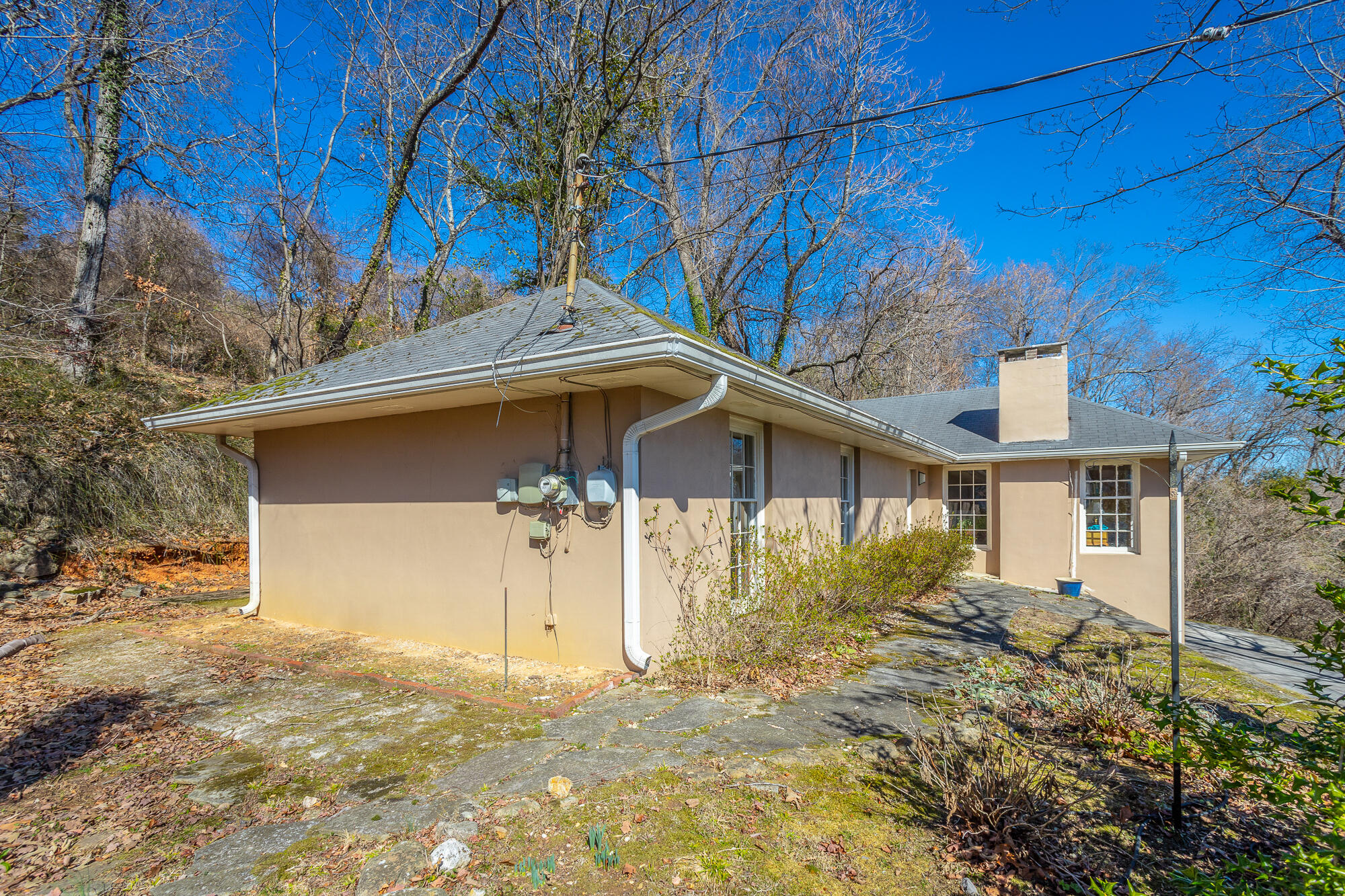 119 Crestview Circle