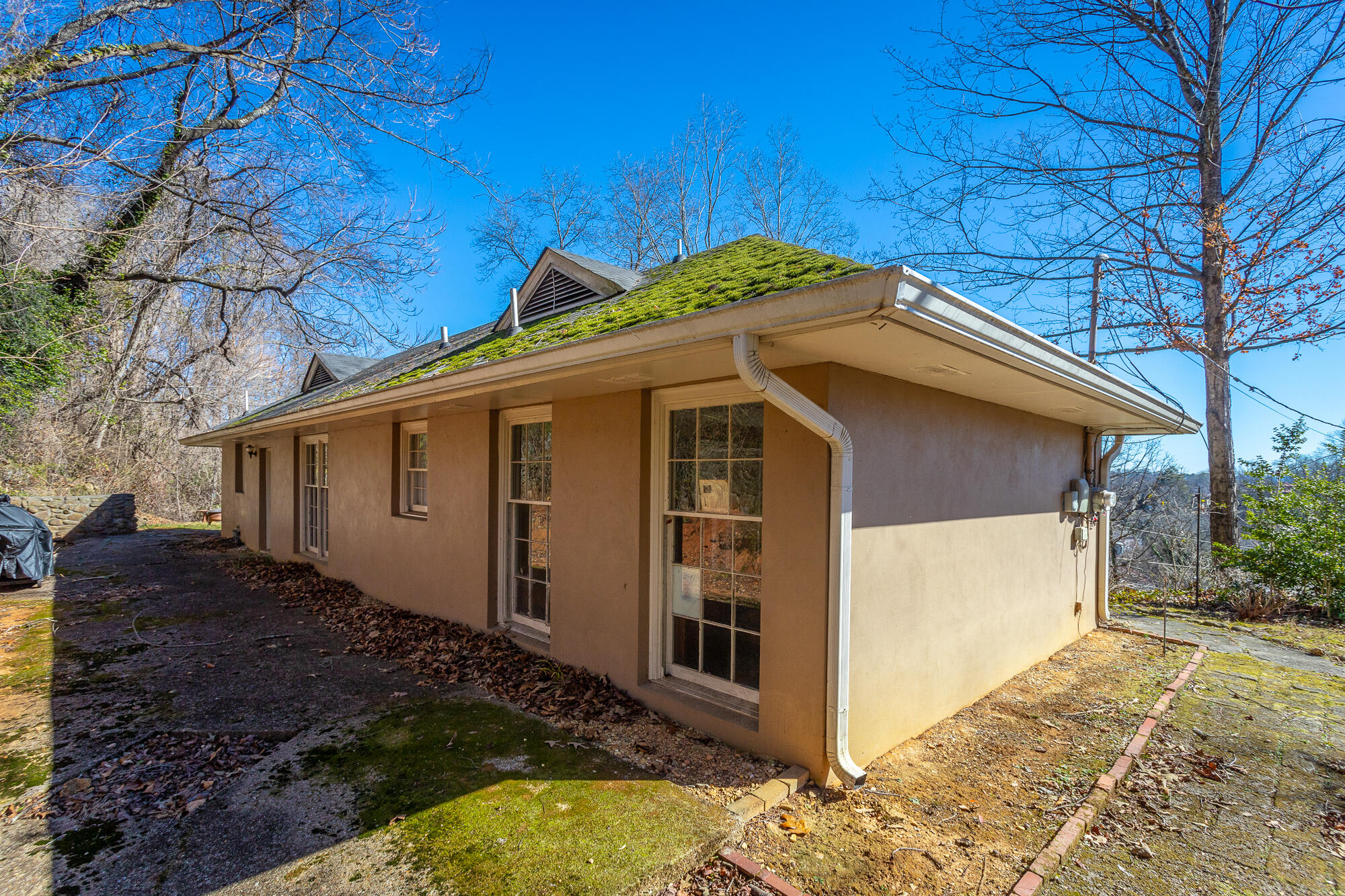 119 Crestview Circle