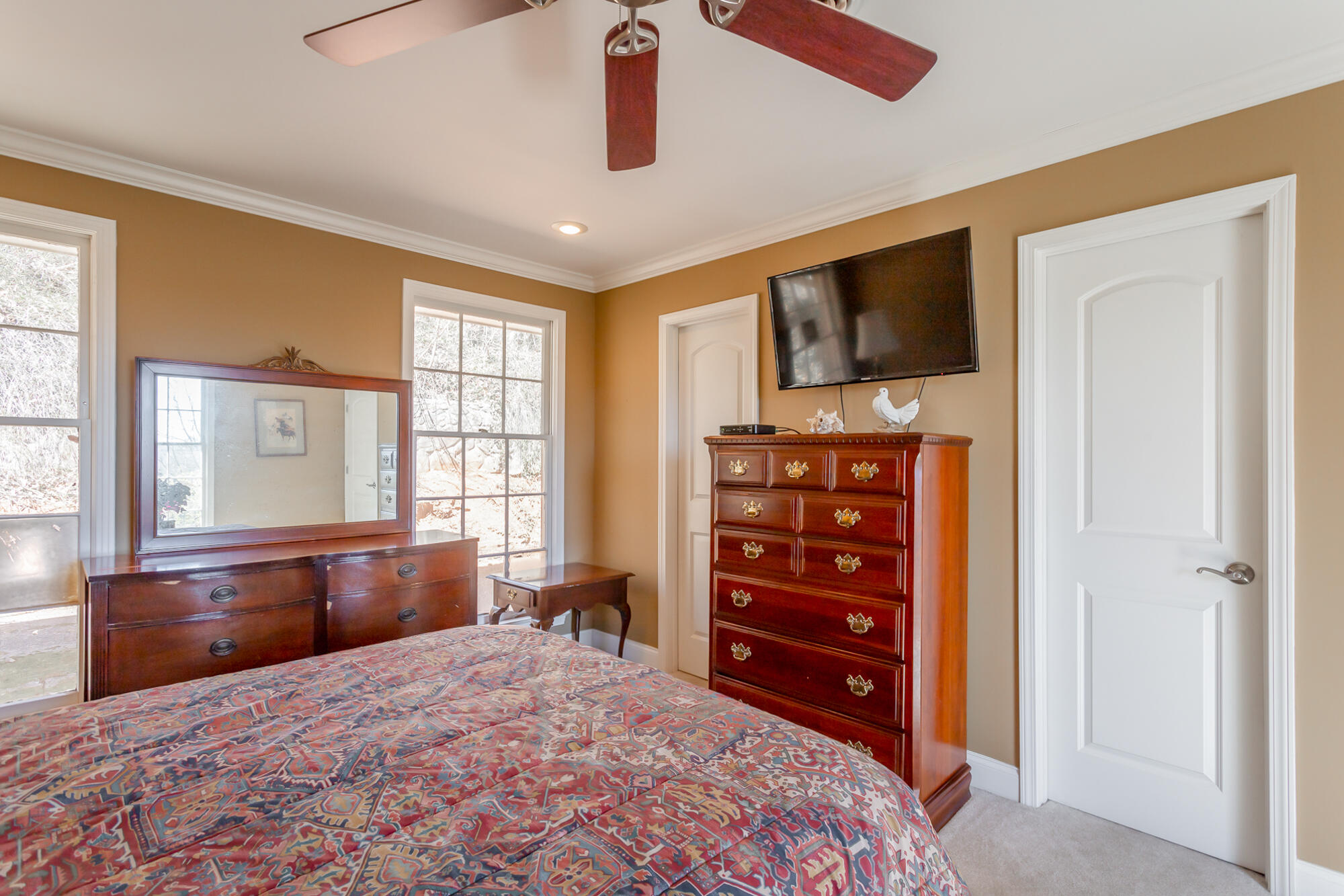 119 Crestview Circle