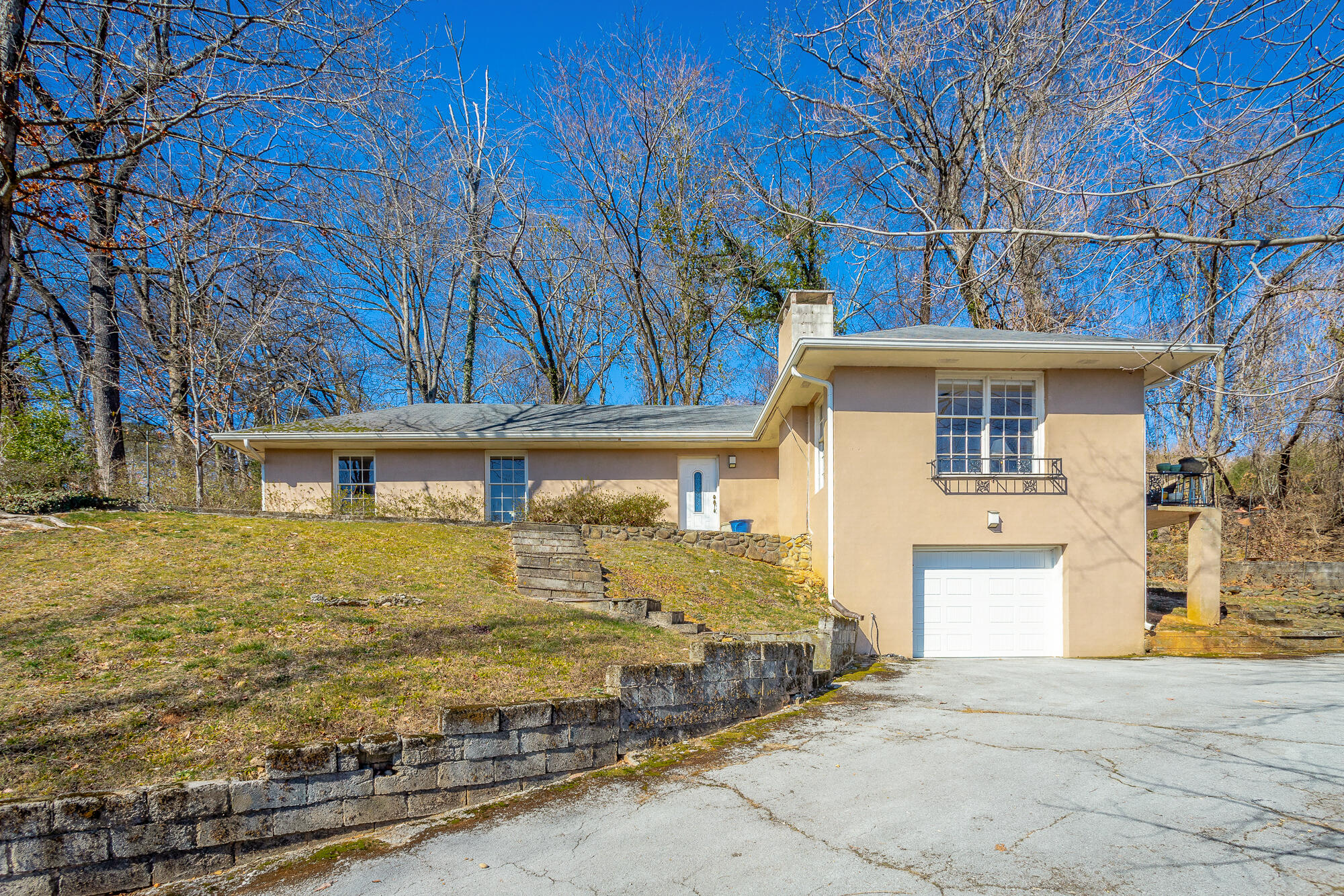 119 Crestview Circle