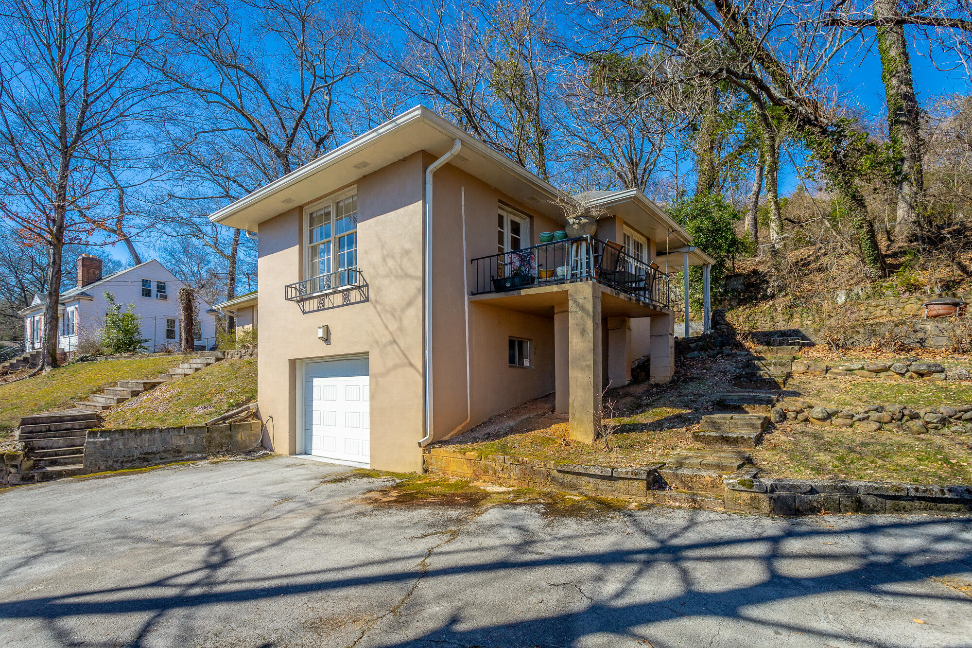 119 Crestview Circle