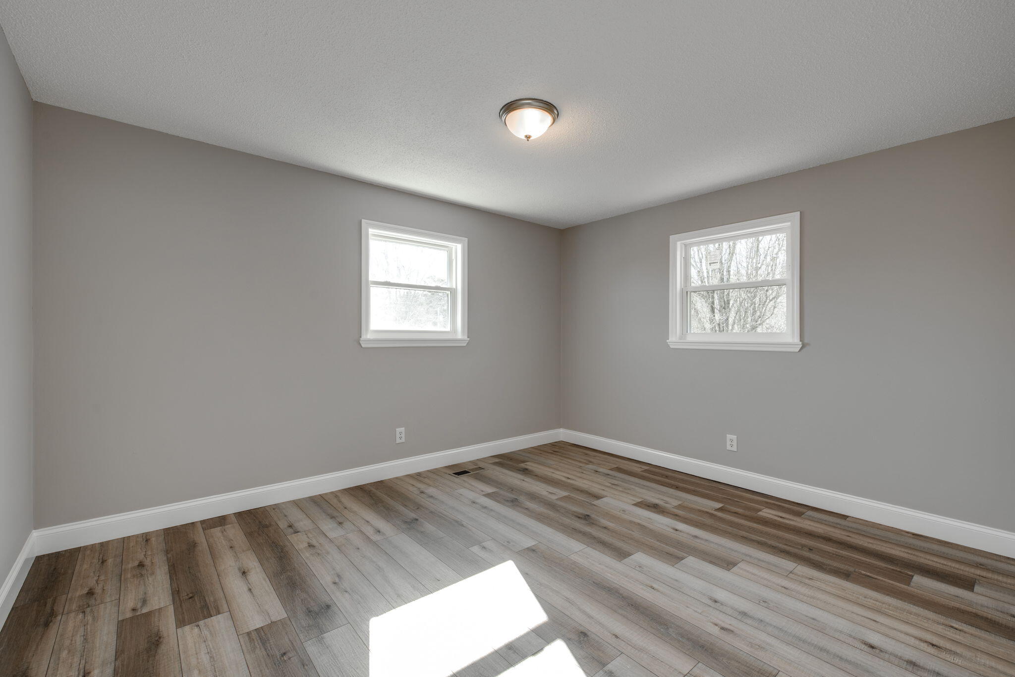 737 Diamond Circle, LaFayette