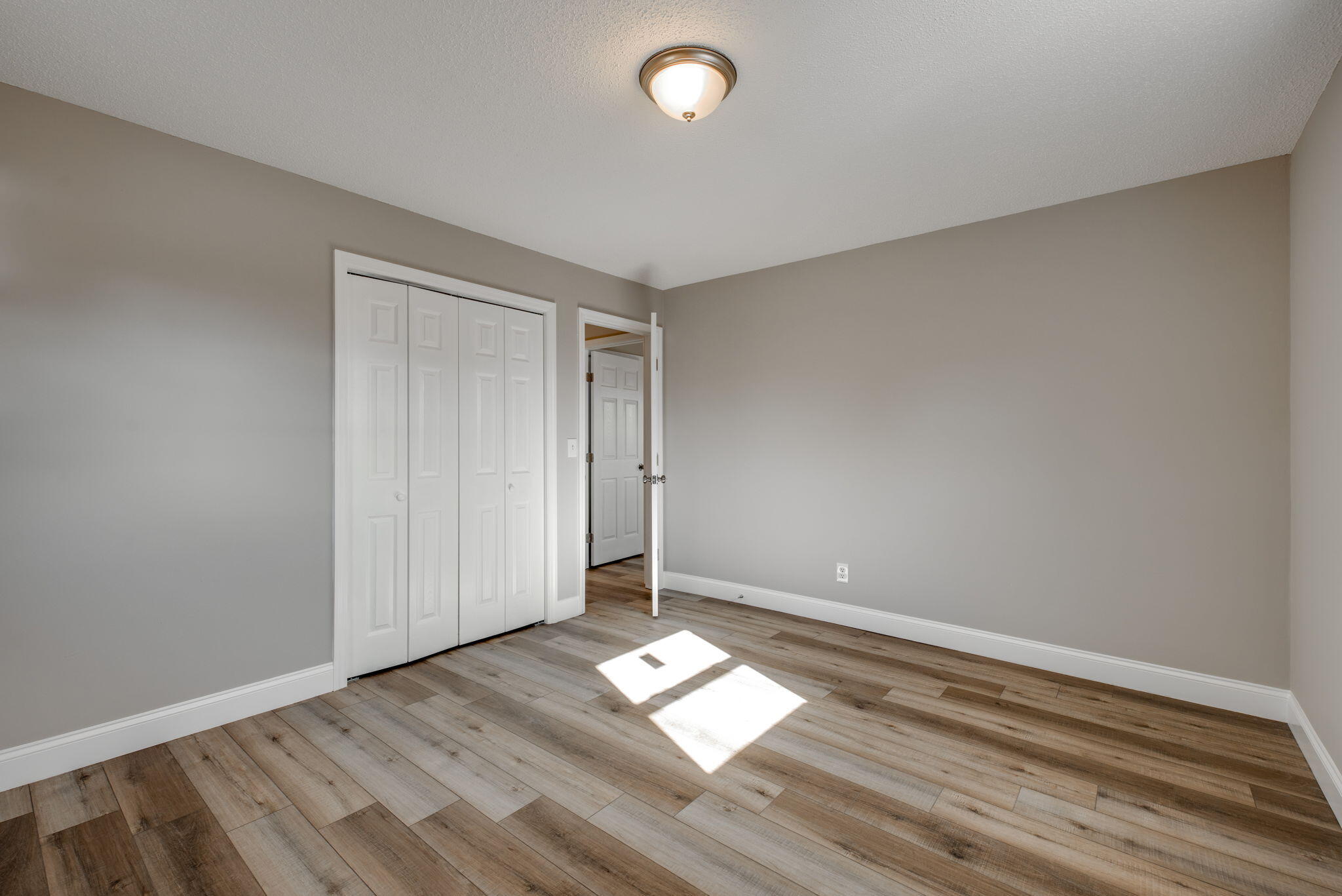 737 Diamond Circle, LaFayette