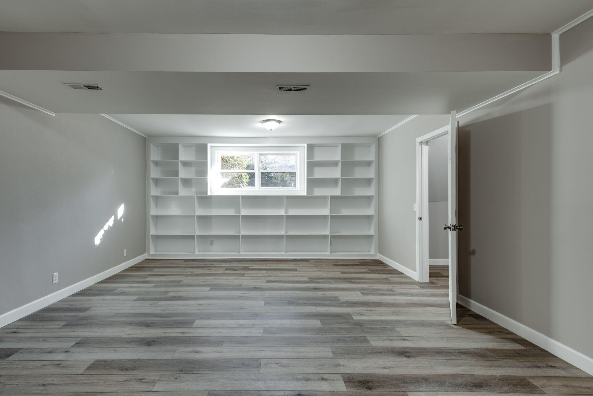 555 Brownwood Circle