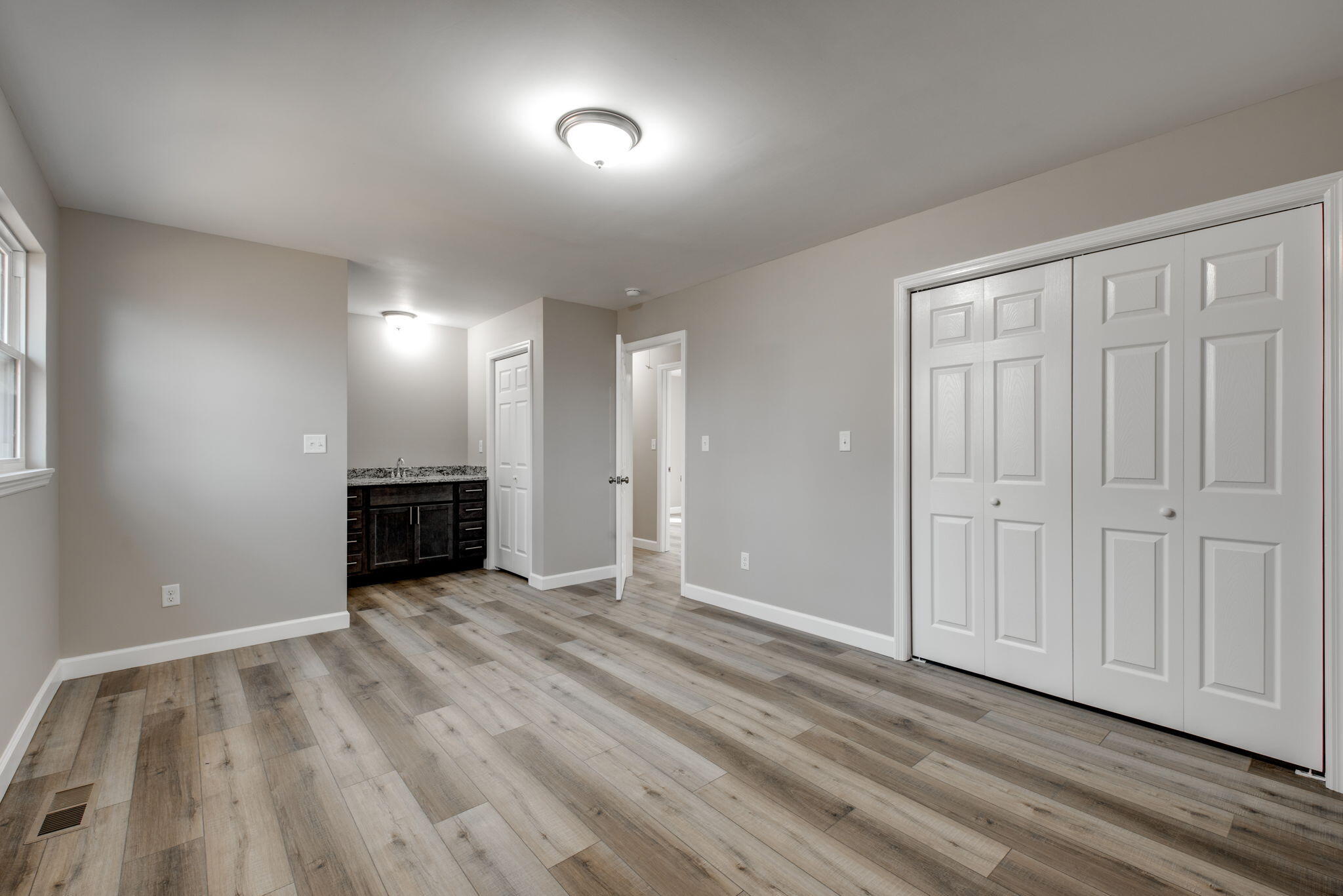 555 Brownwood Circle