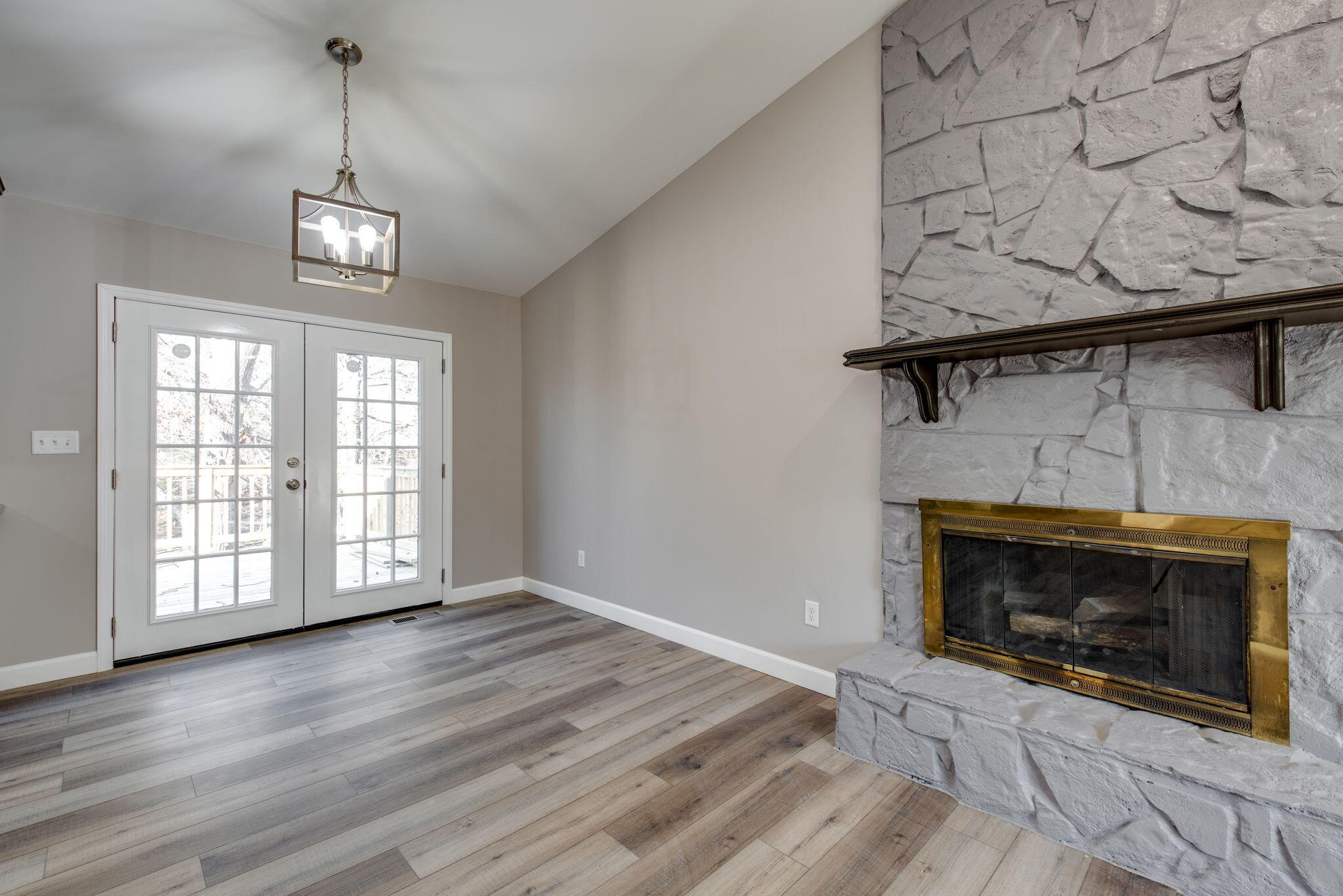 555 Brownwood Circle