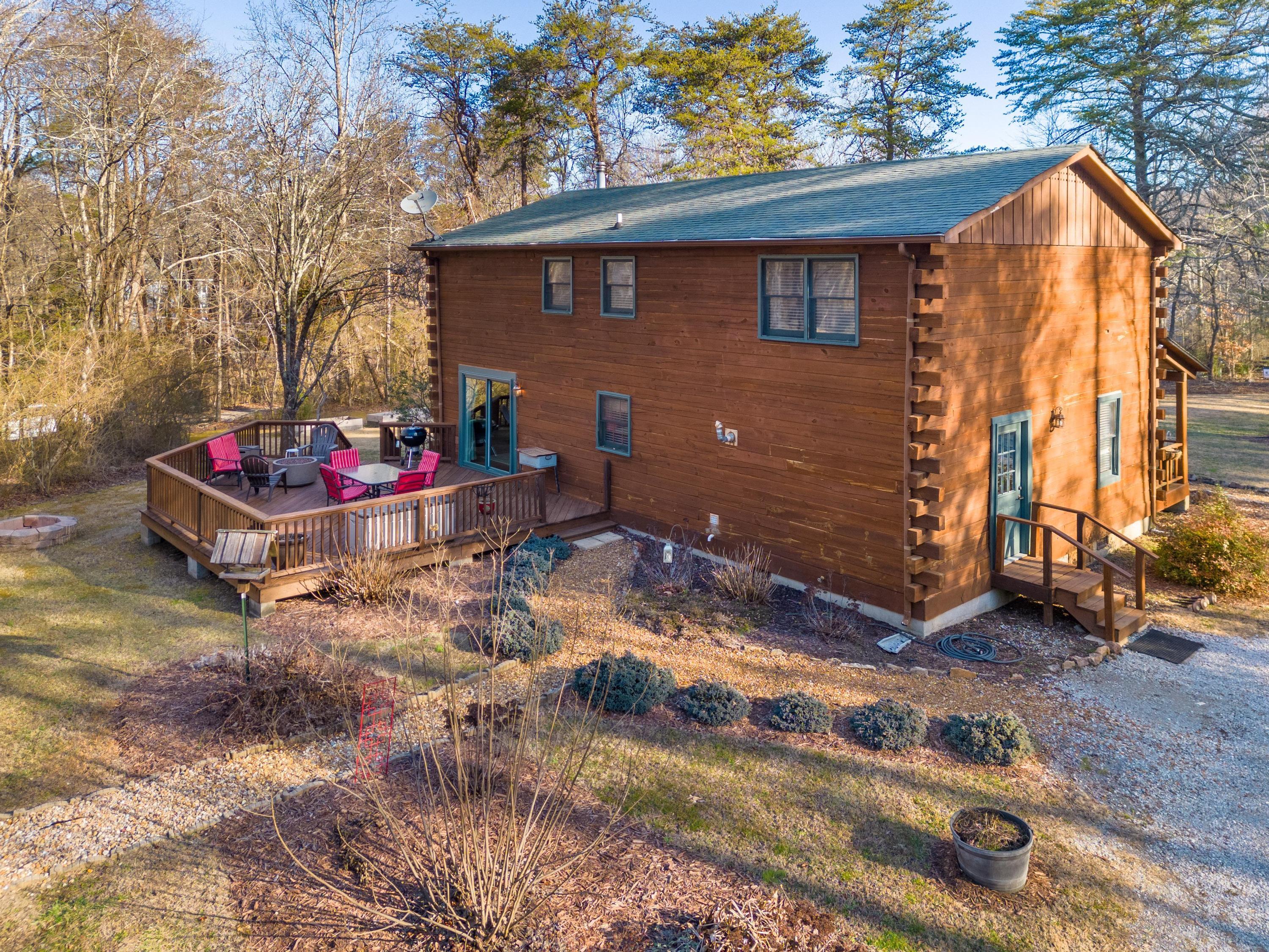 104 Wayside Lane Lane