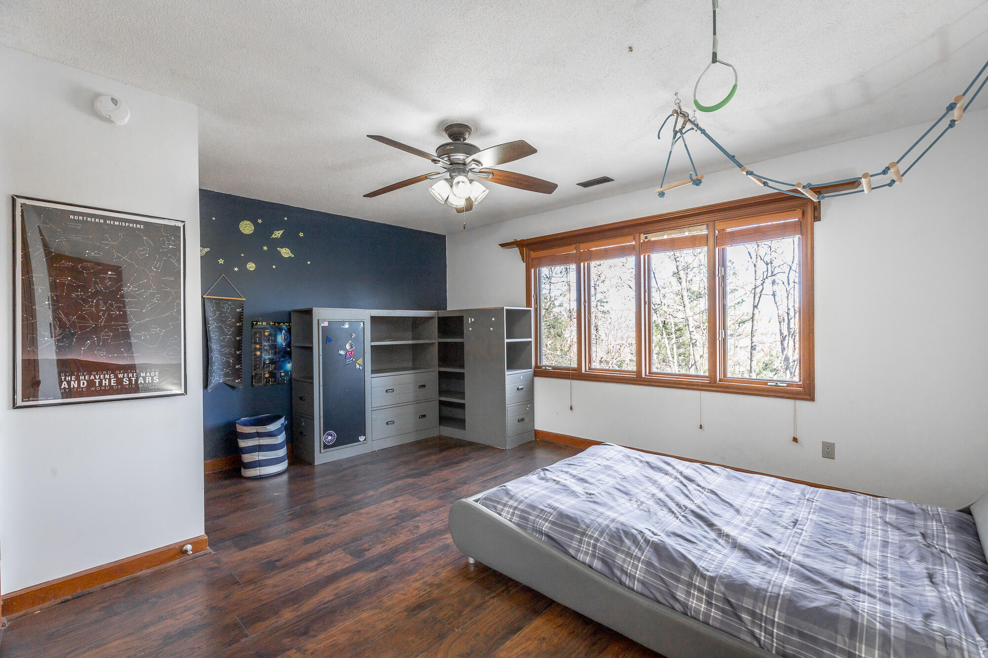 1406 Fore Winds Hill