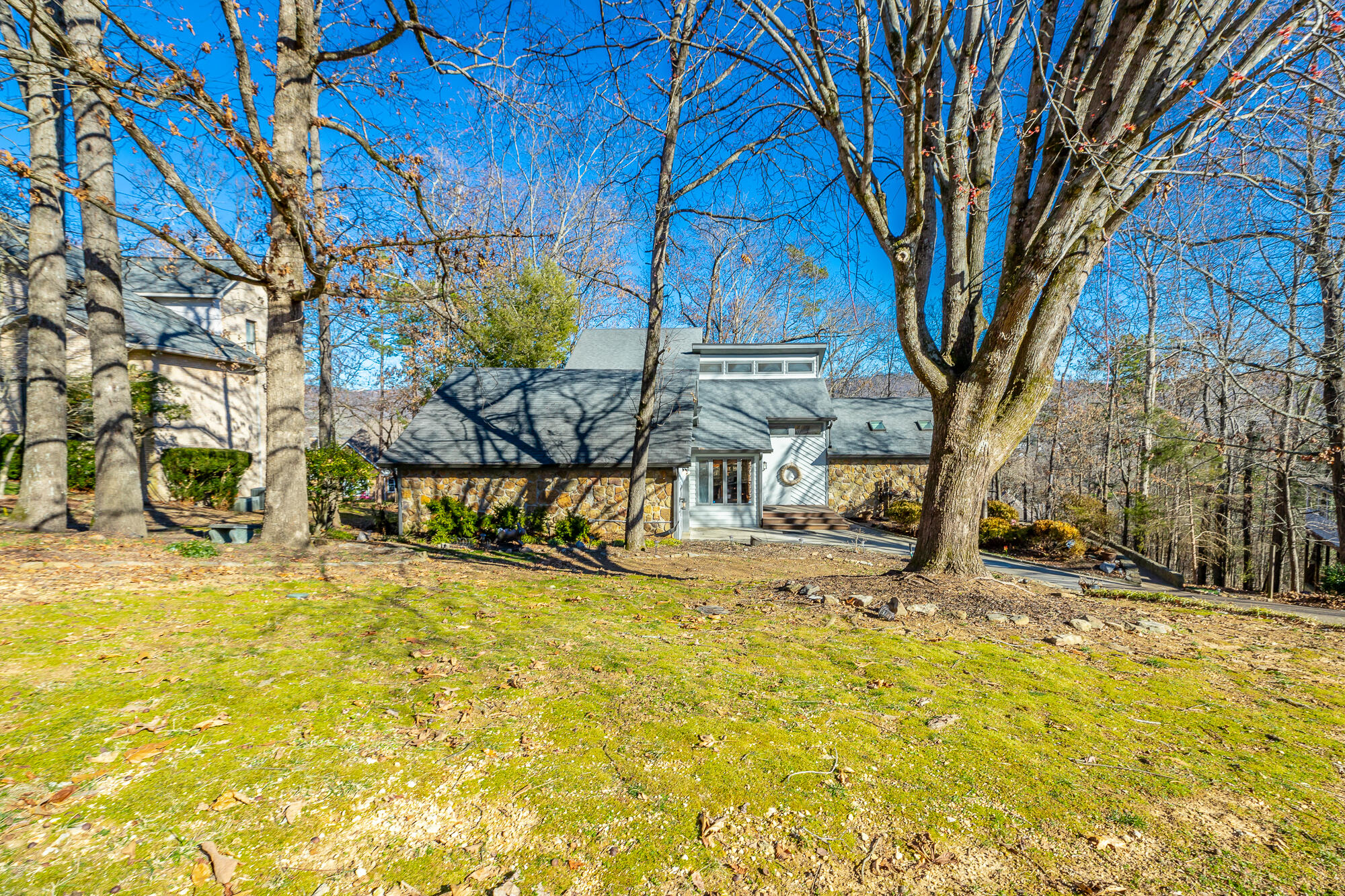 1406 Fore Winds Hill