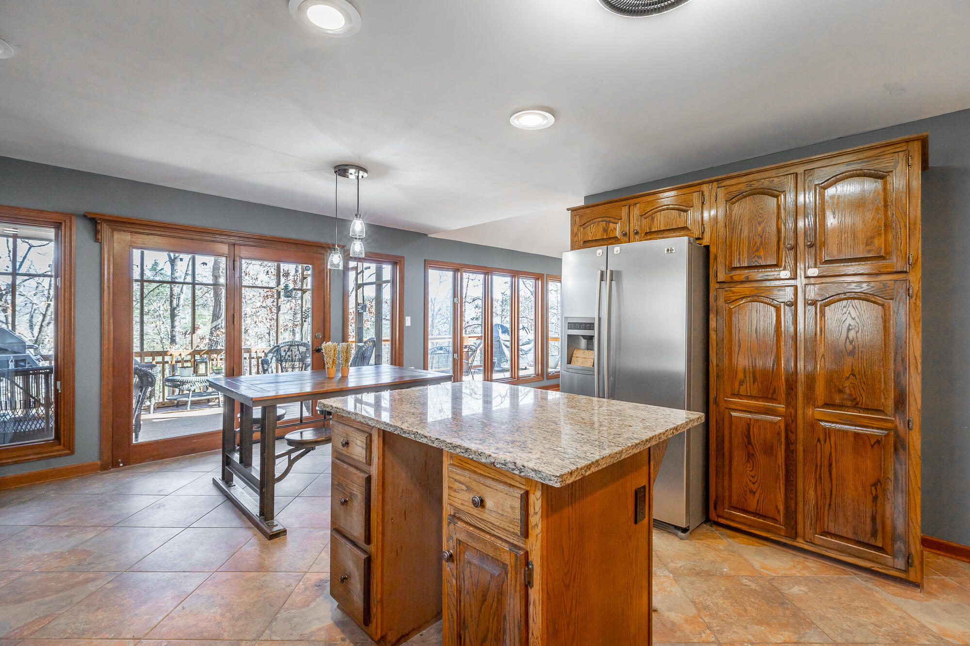 1406 Fore Winds Hill