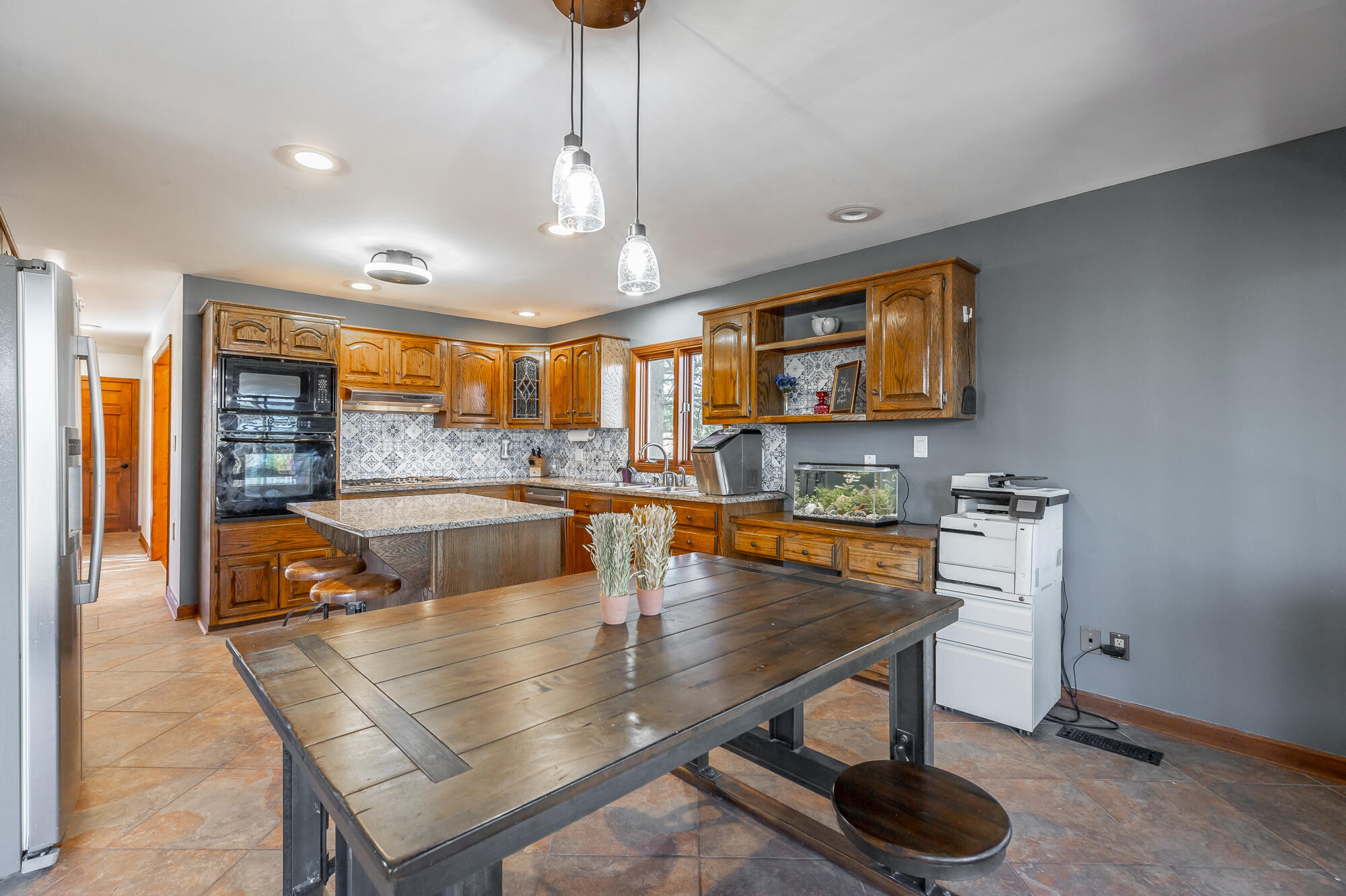 1406 Fore Winds Hill