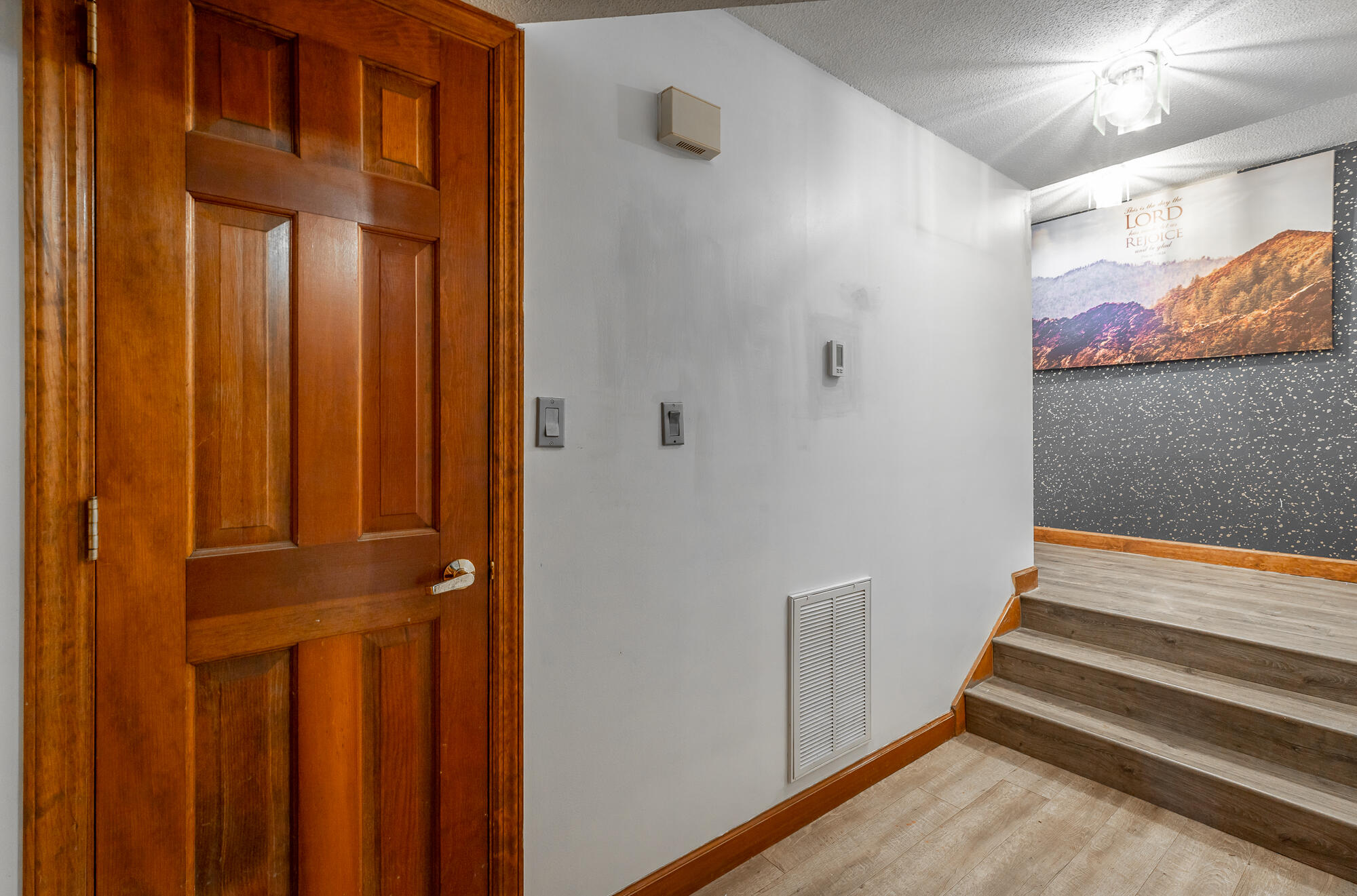 1406 Fore Winds Hill