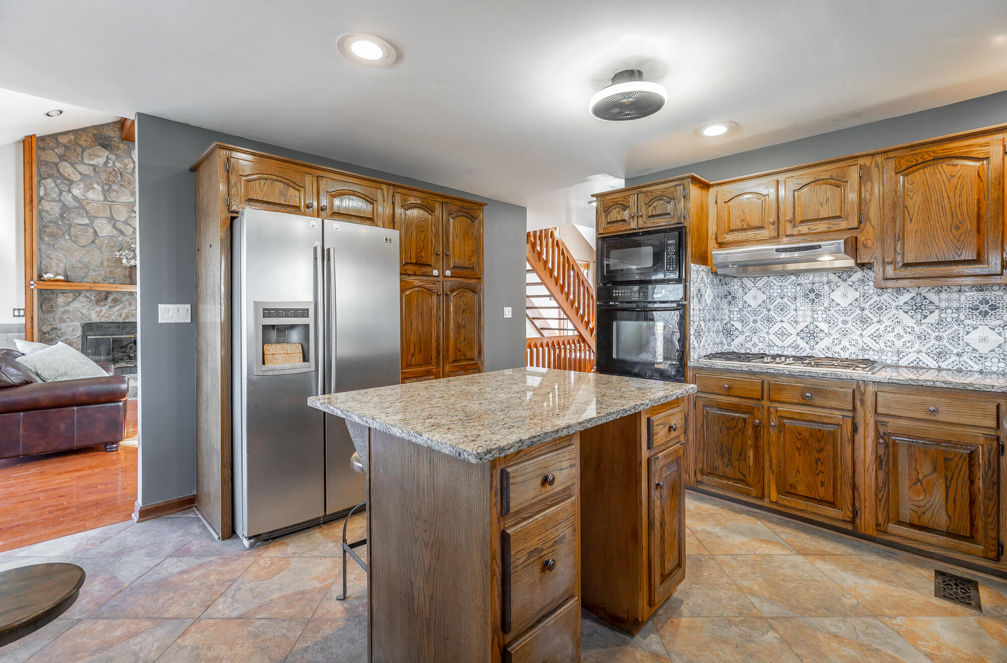 1406 Fore Winds Hill