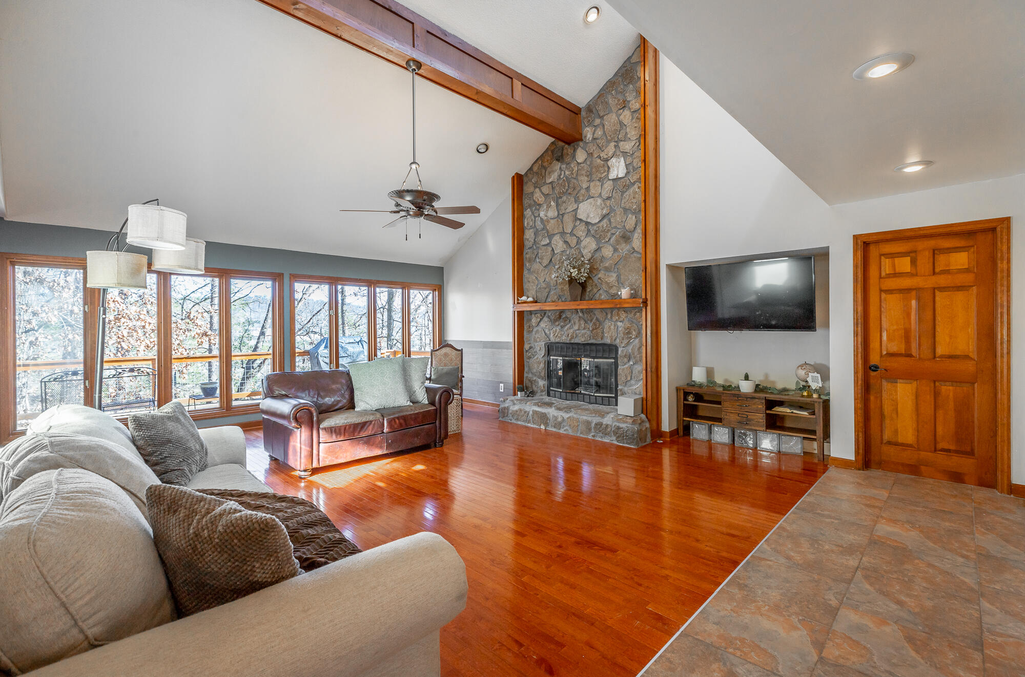 1406 Fore Winds Hill