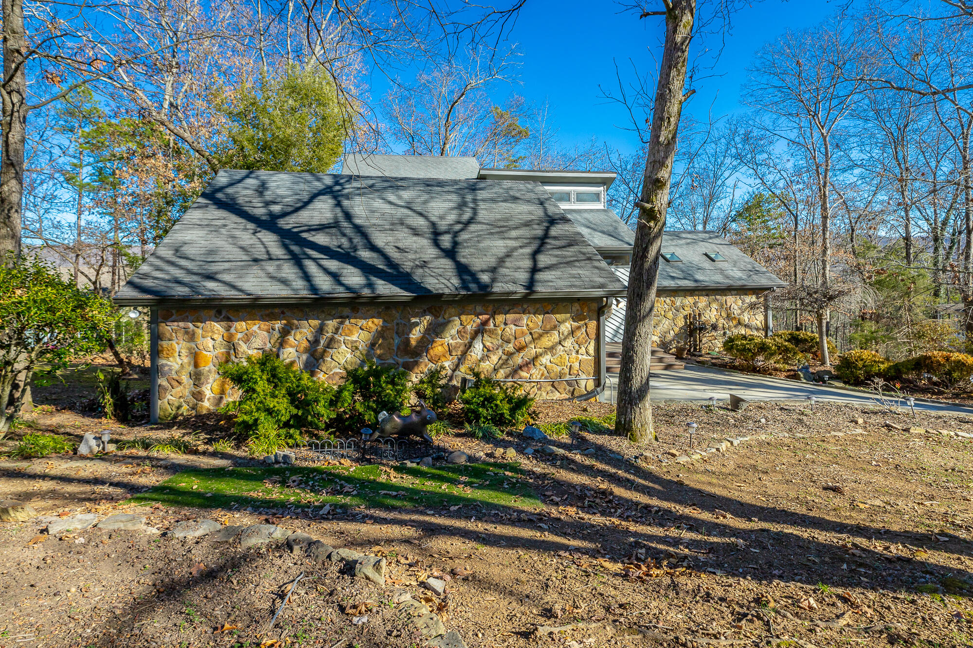 1406 Fore Winds Hill