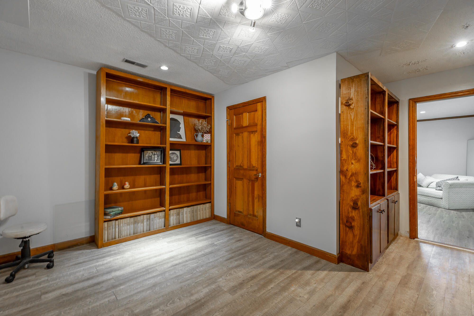 1406 Fore Winds Hill
