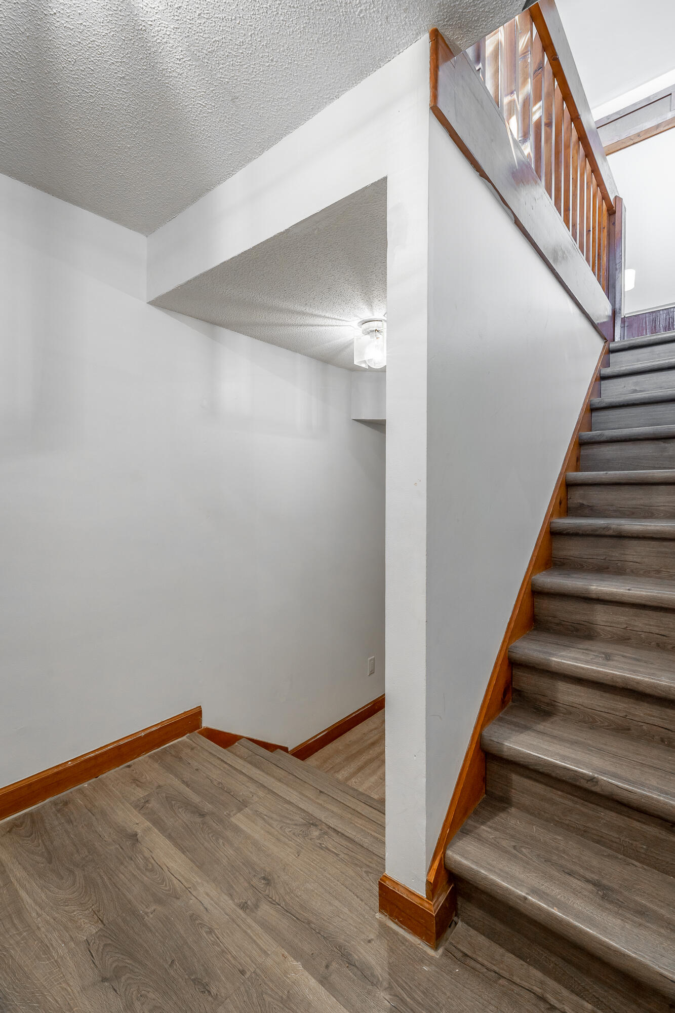 1406 Fore Winds Hill