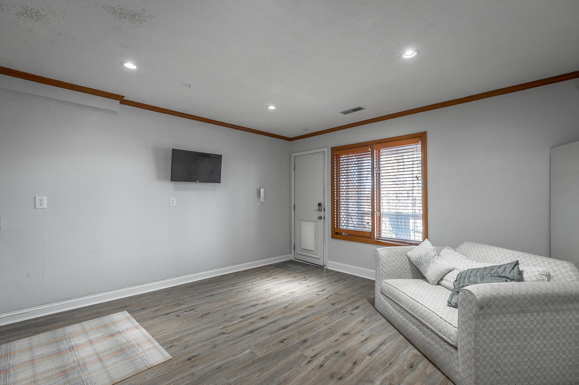 1406 Fore Winds Hill