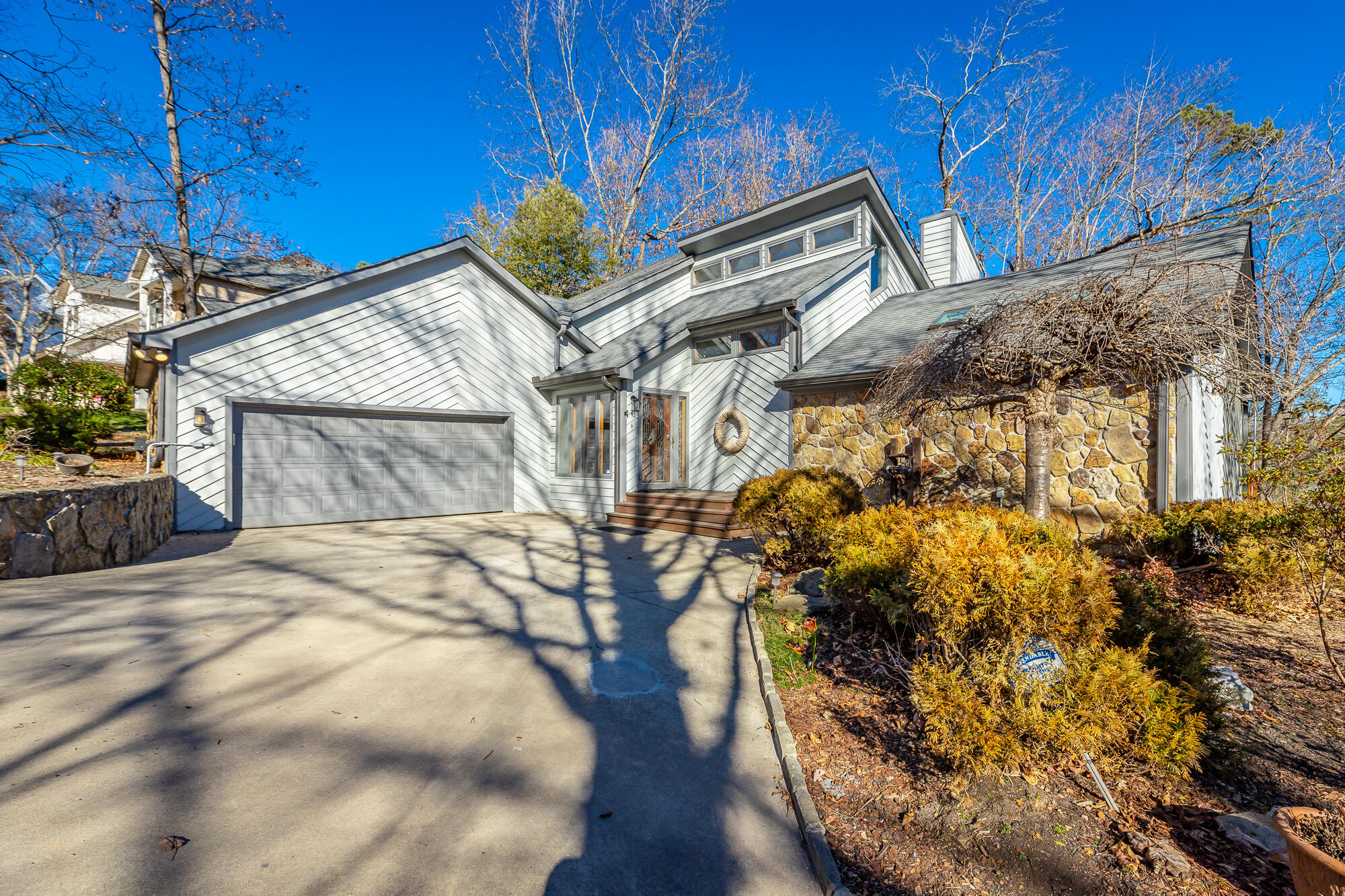 1406 Fore Winds Hill