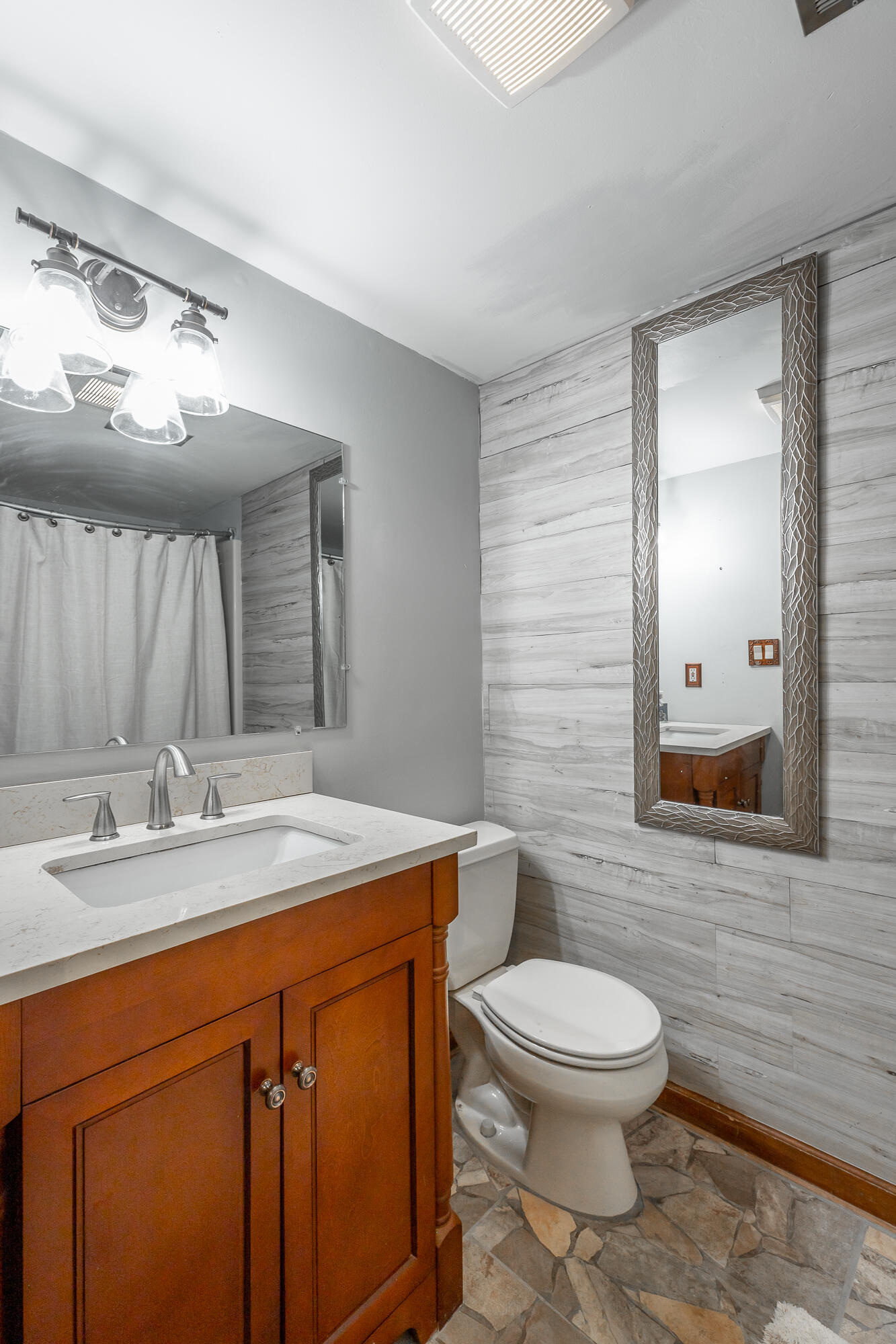 1406 Fore Winds Hill