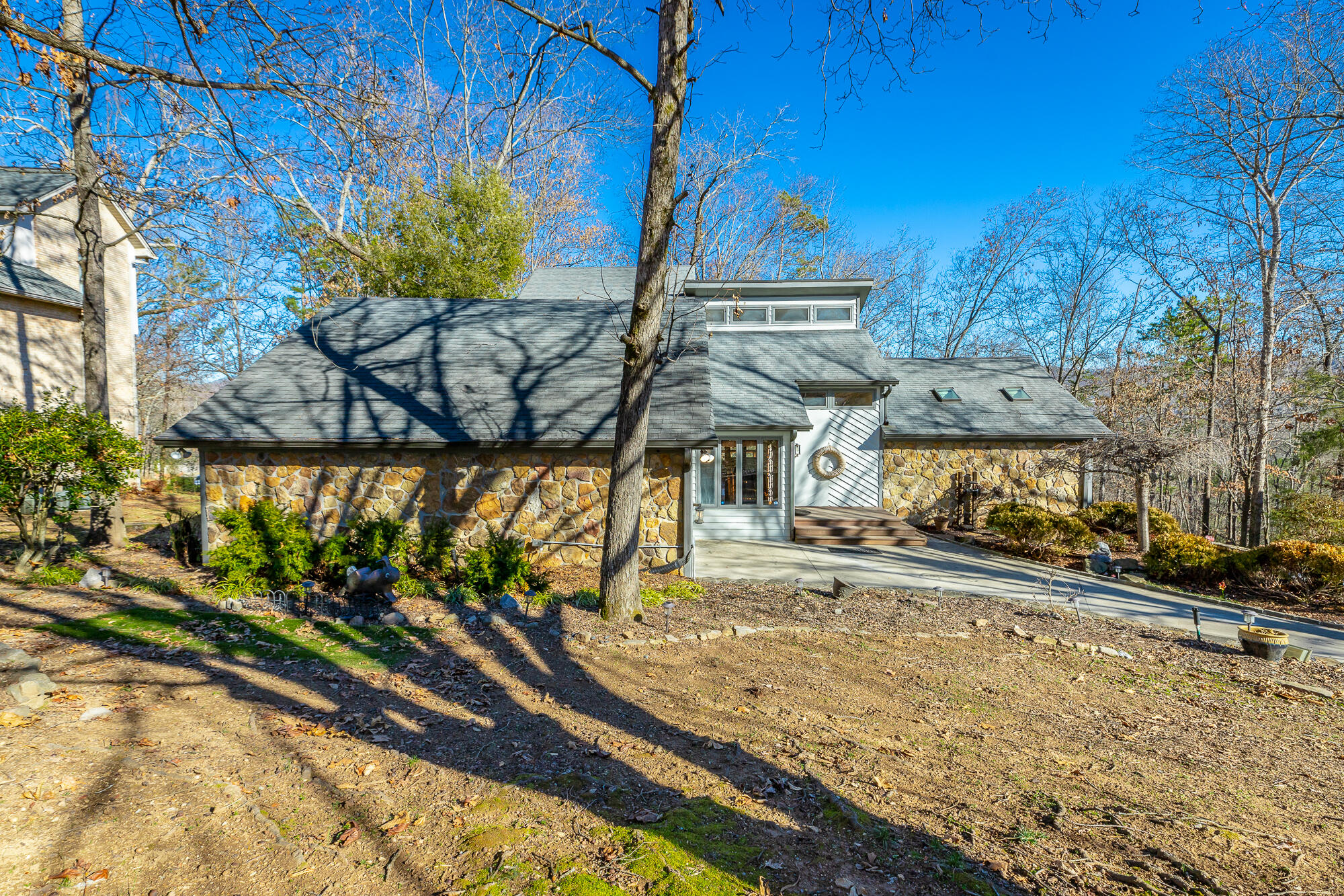 1406 Fore Winds Hill