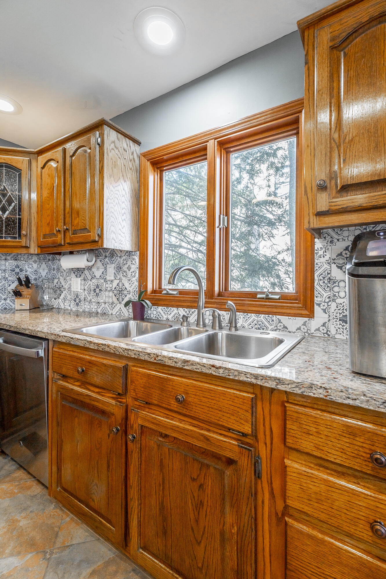 1406 Fore Winds Hill