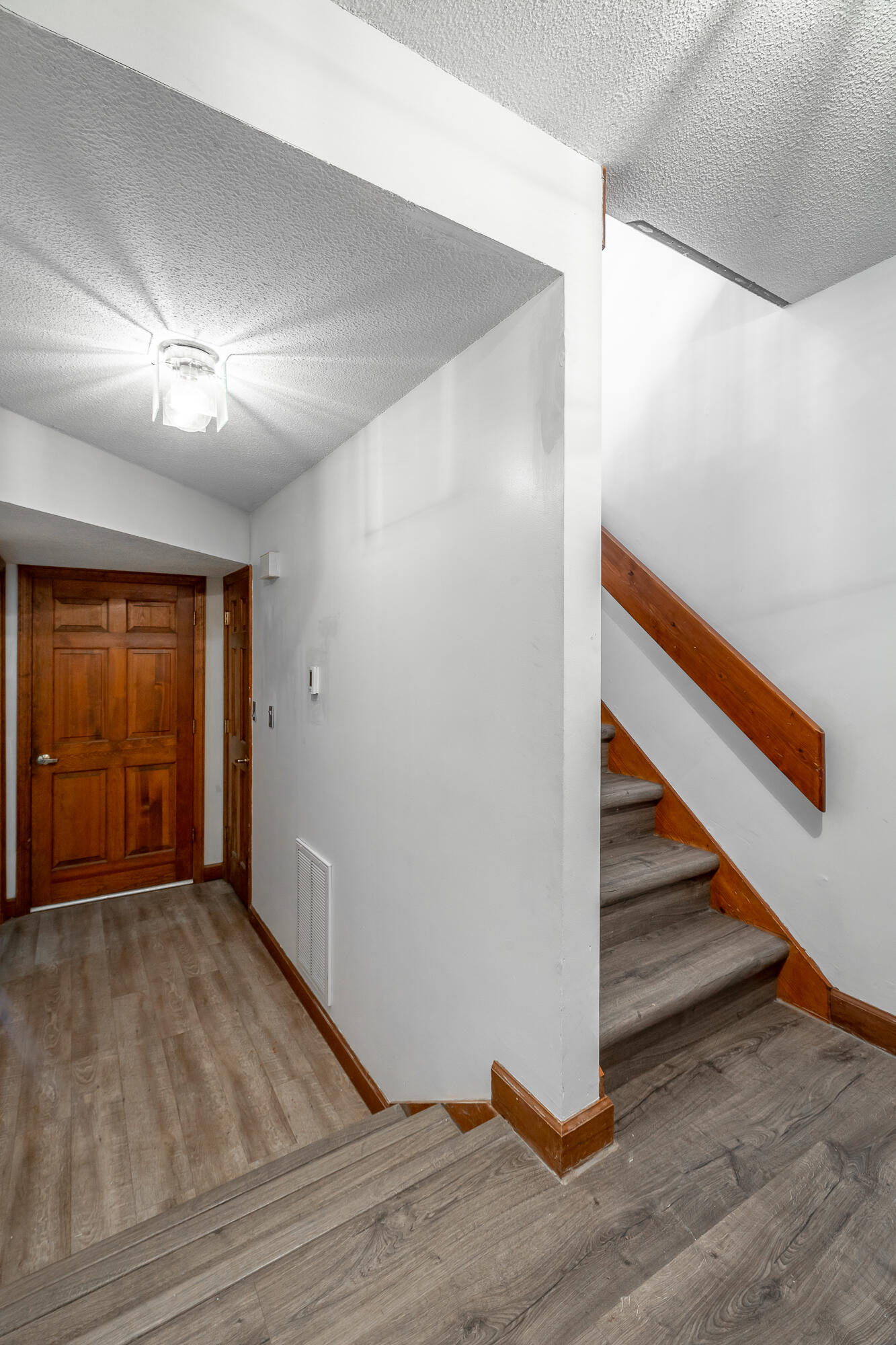 1406 Fore Winds Hill