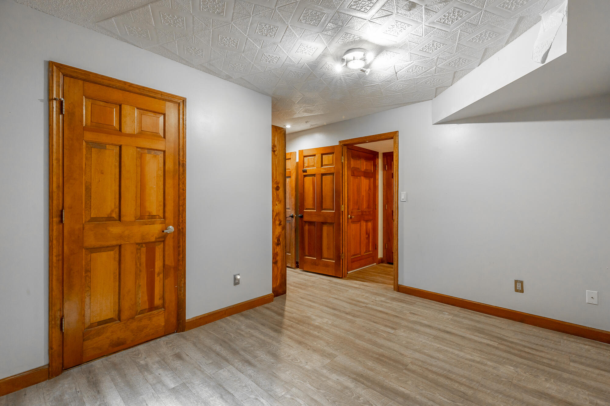 1406 Fore Winds Hill