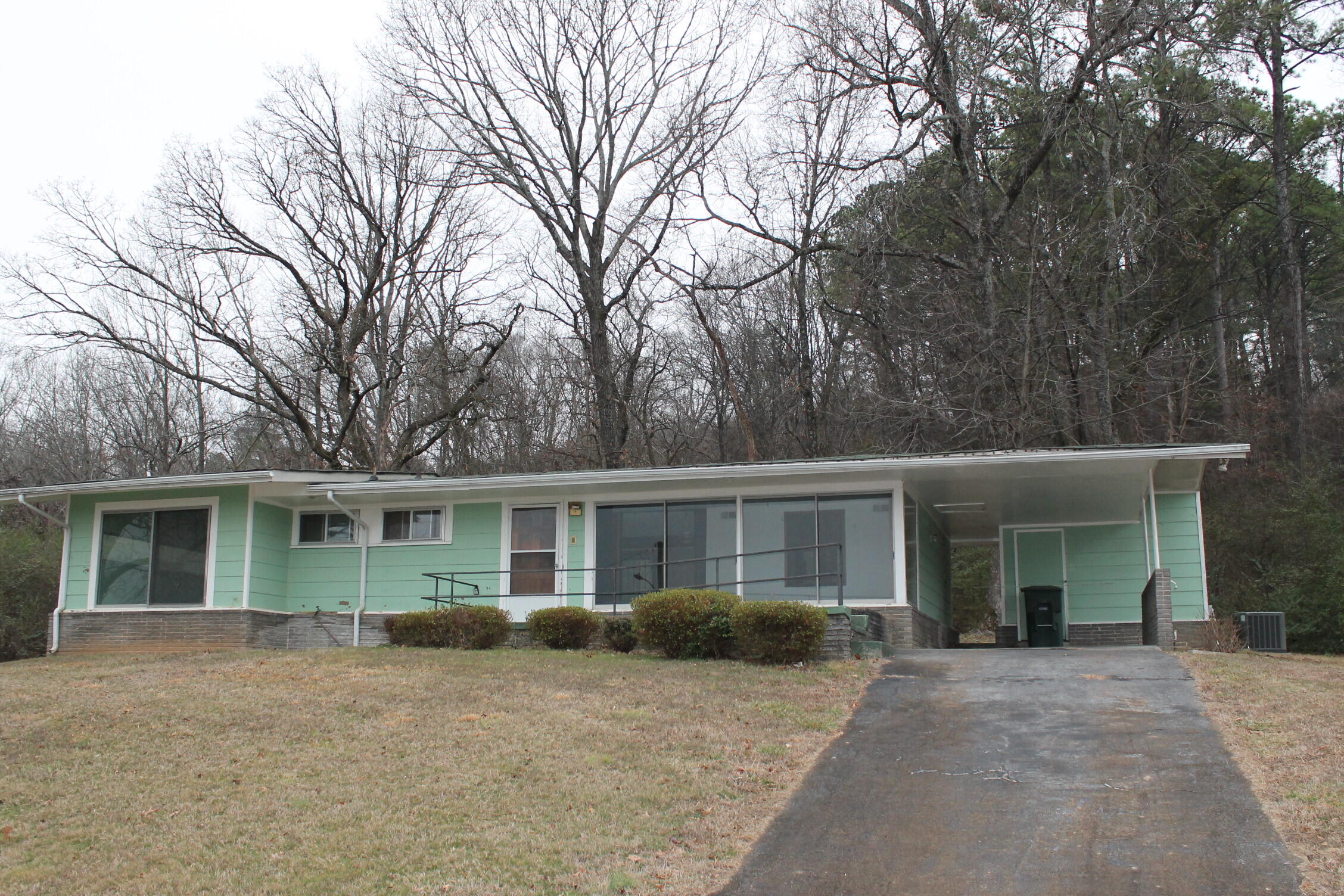 2800 Terry Court
