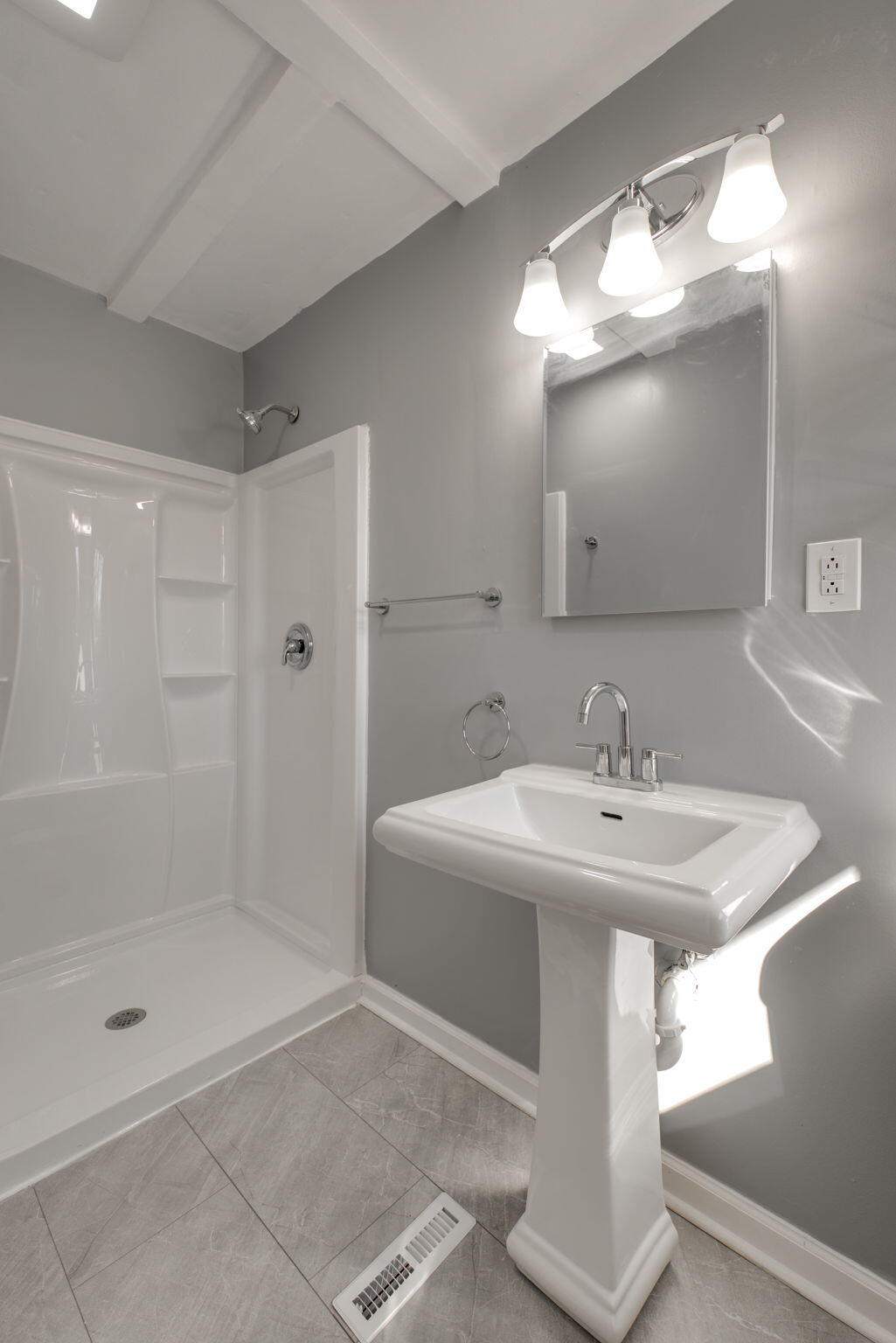 4628 Heiskell Drive