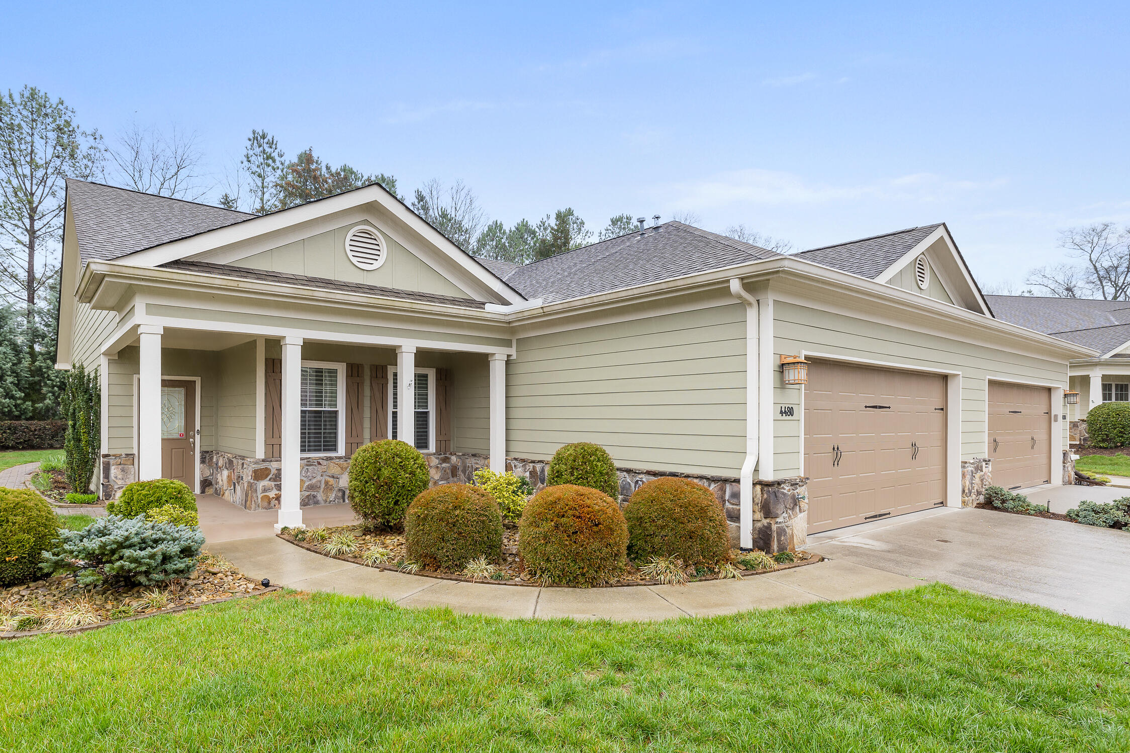 4480 Forsythia Way