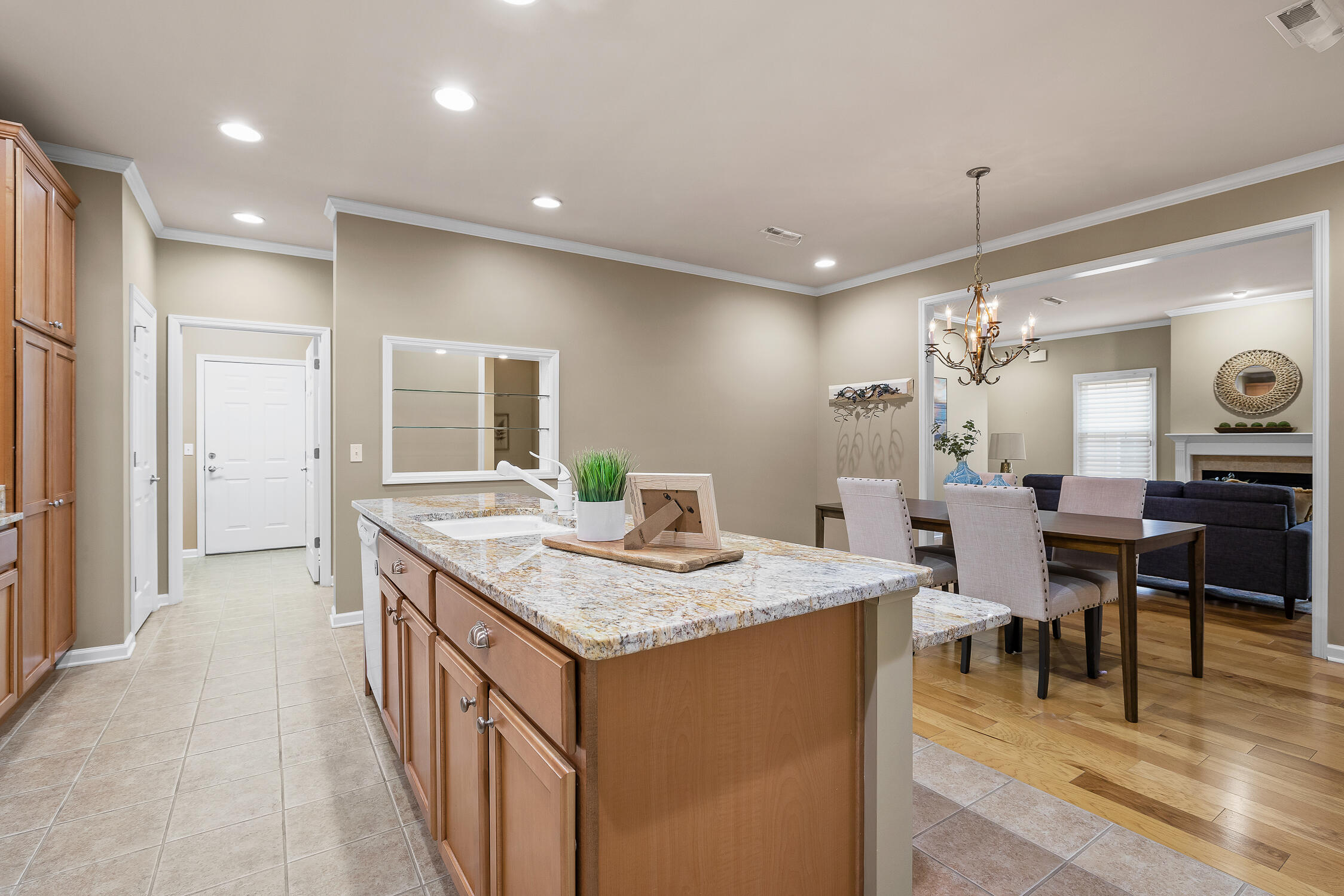 4480 Forsythia Way