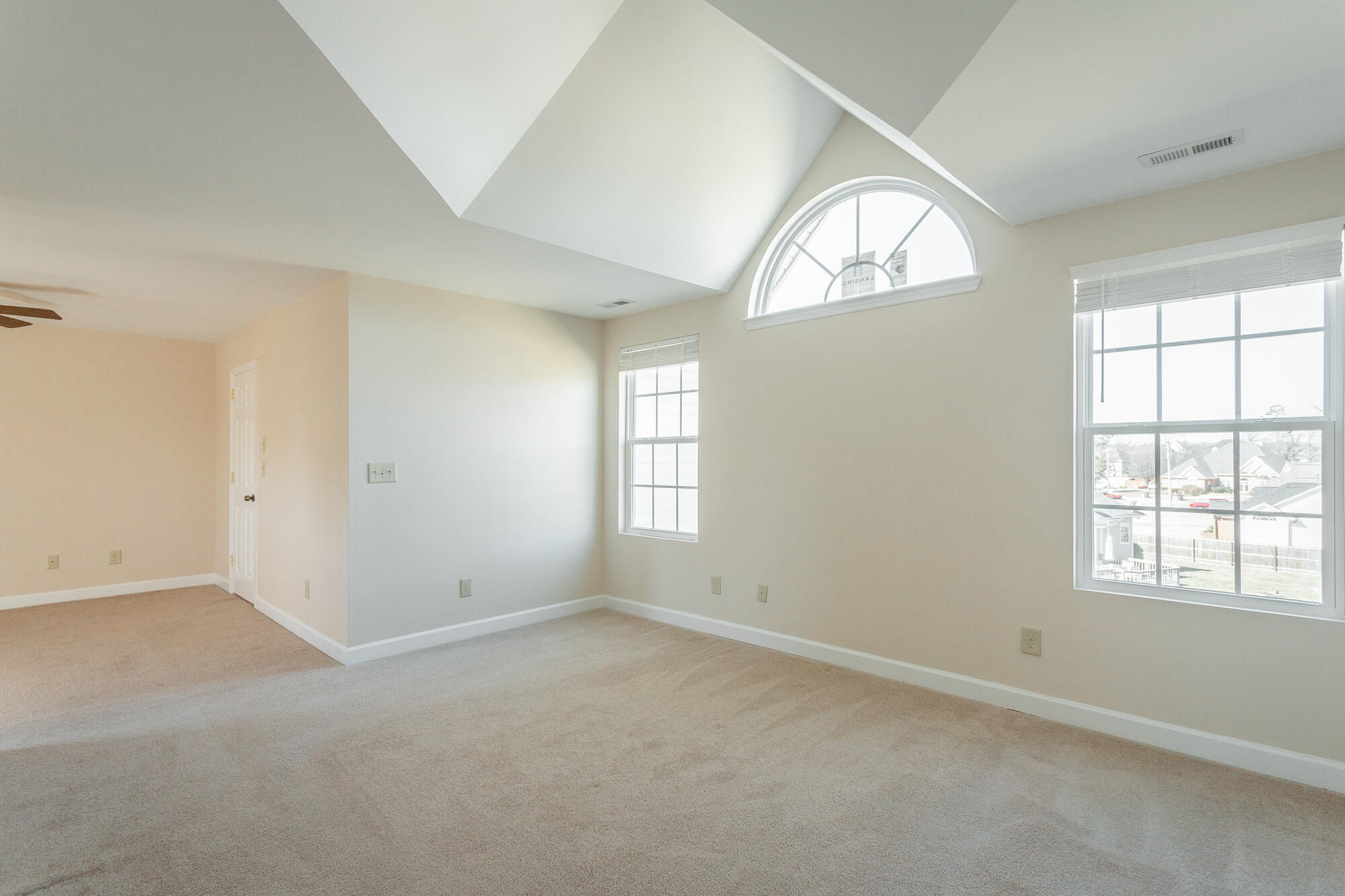 2323 Laurelton Creek Lane