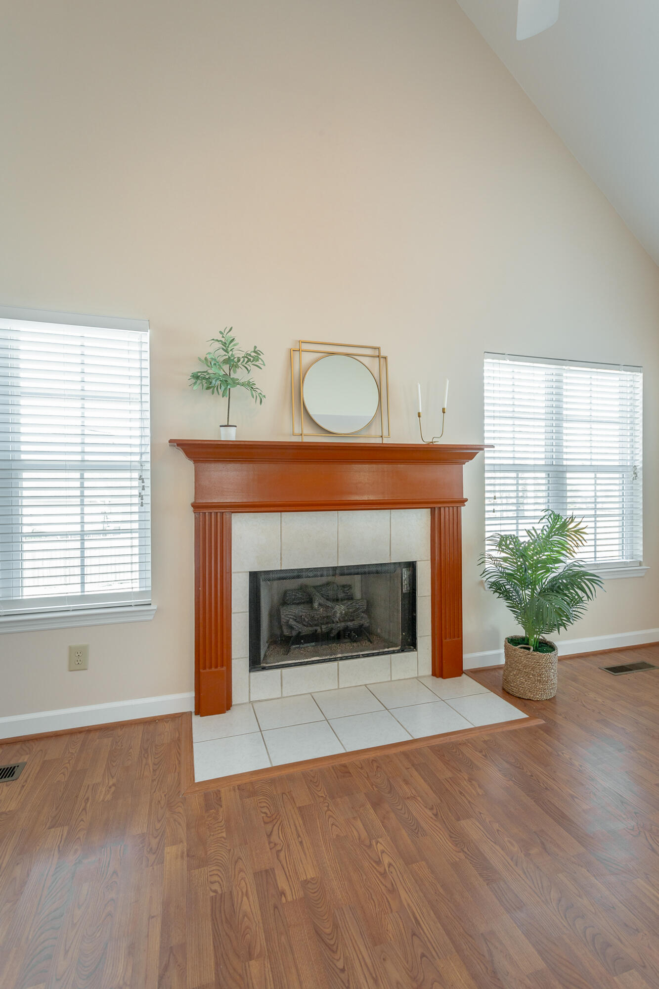 2323 Laurelton Creek Lane