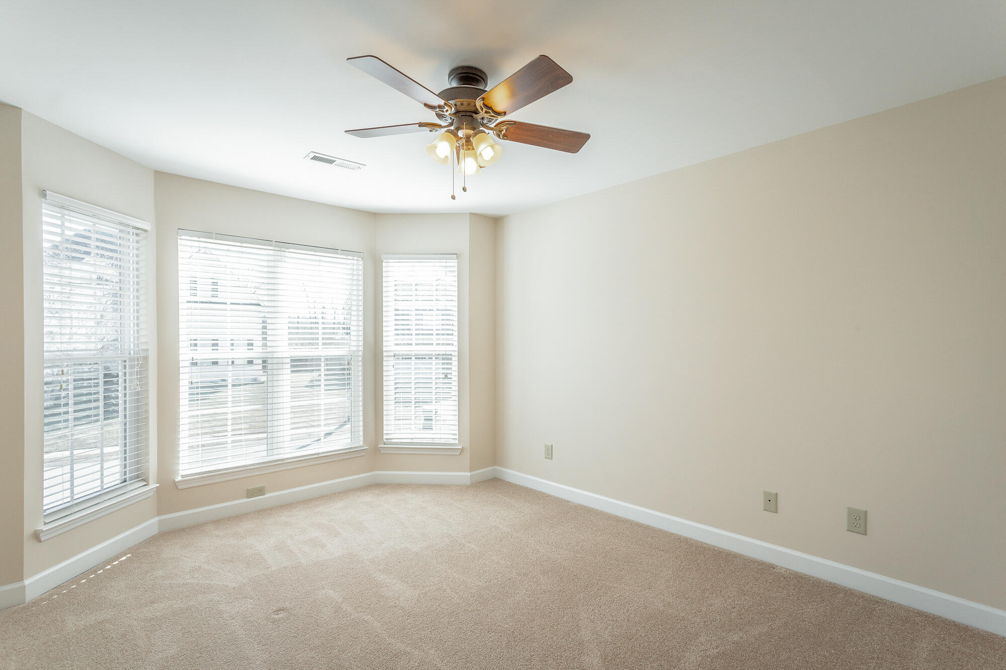 2323 Laurelton Creek Lane